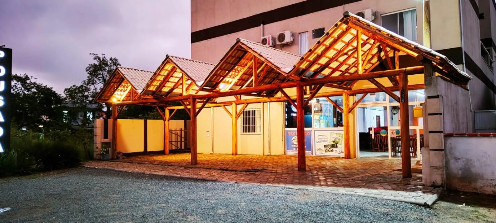 Do Parque Pousada