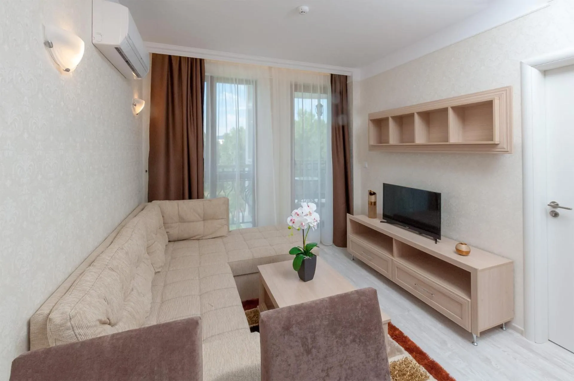 Living room in Harmony Suites Saint Vlas