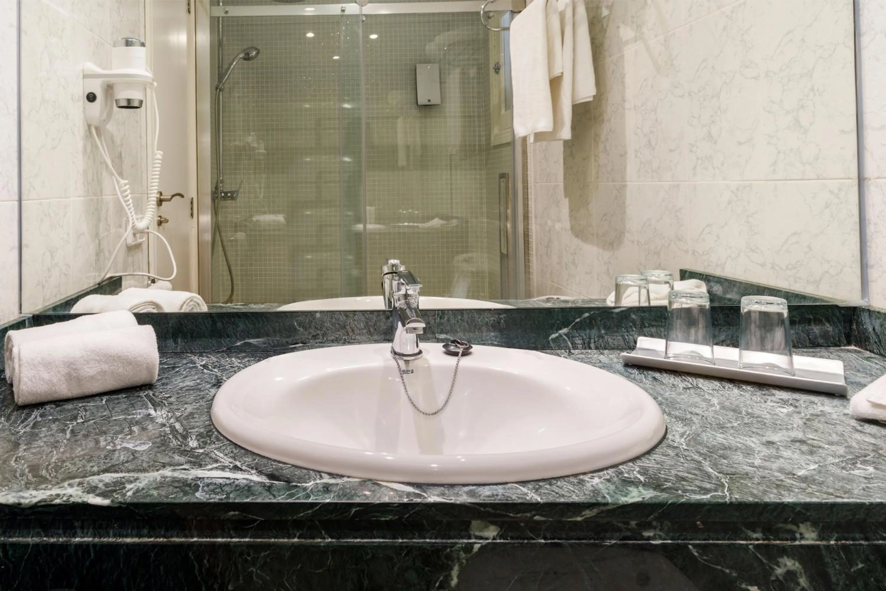 Bathroom in Alcanada Golf Hotel