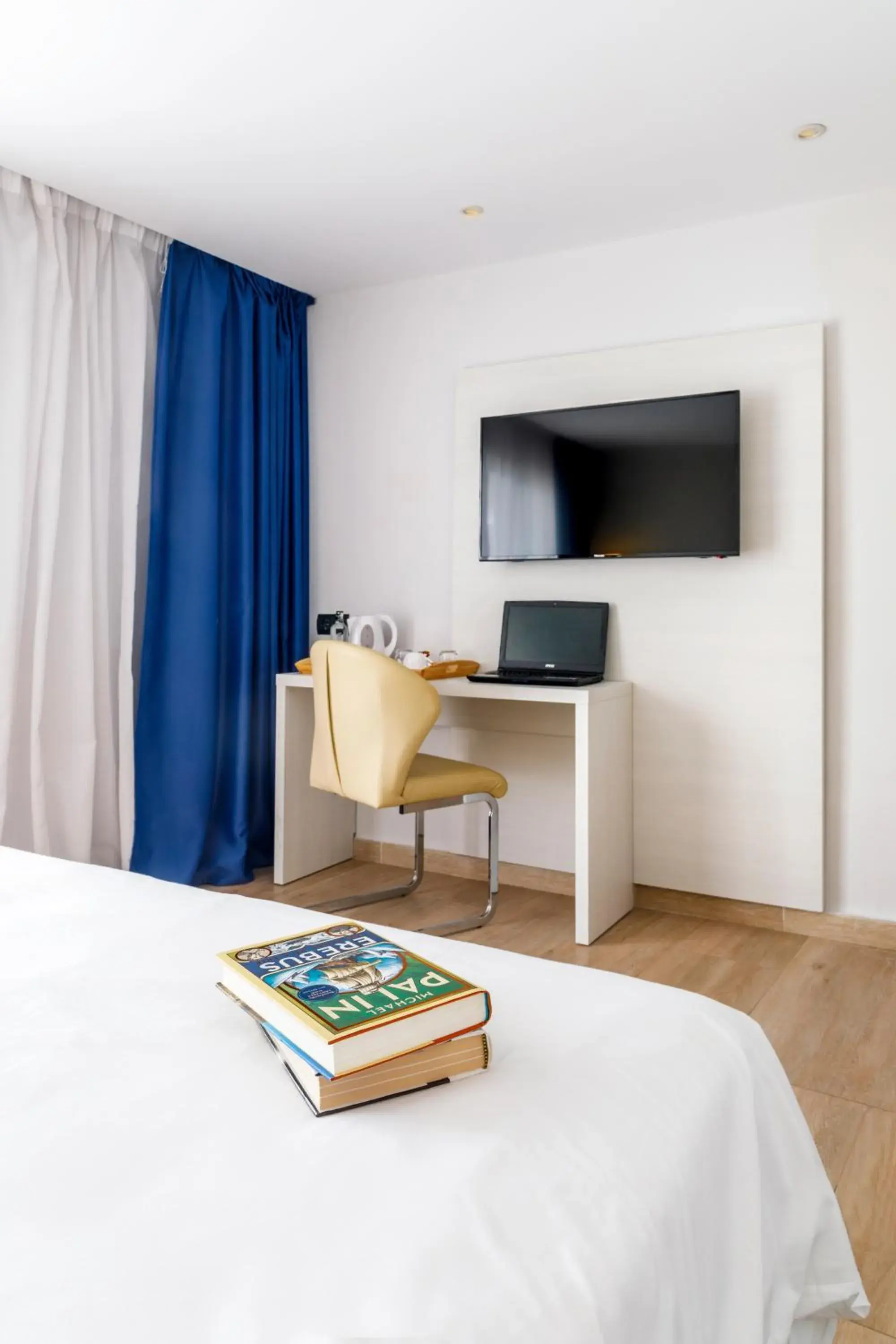 Bed in Mar Hotels Alcanada Bed in Mar Hotels Alcanada