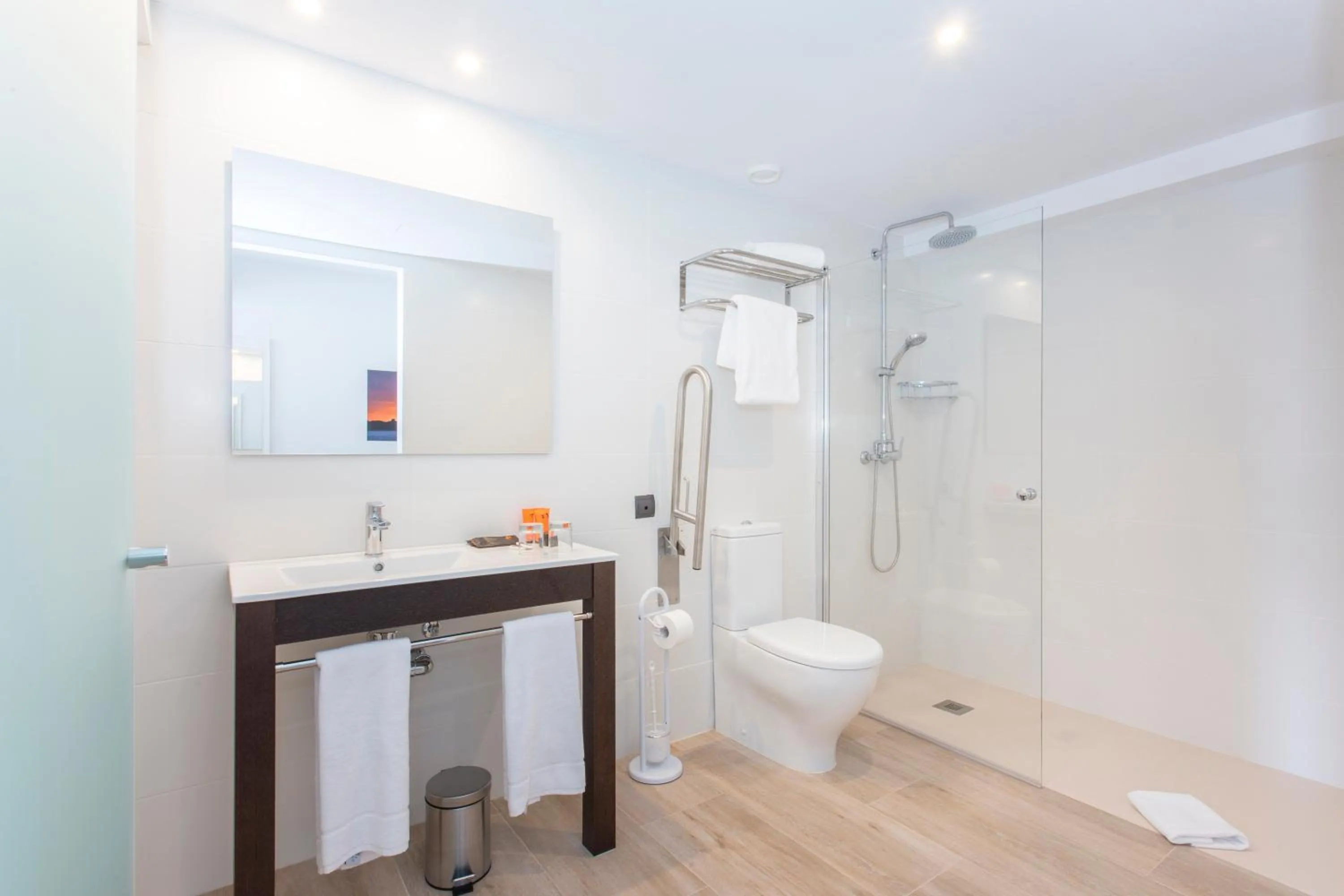 Bathroom in Mar Hotels Alcanada