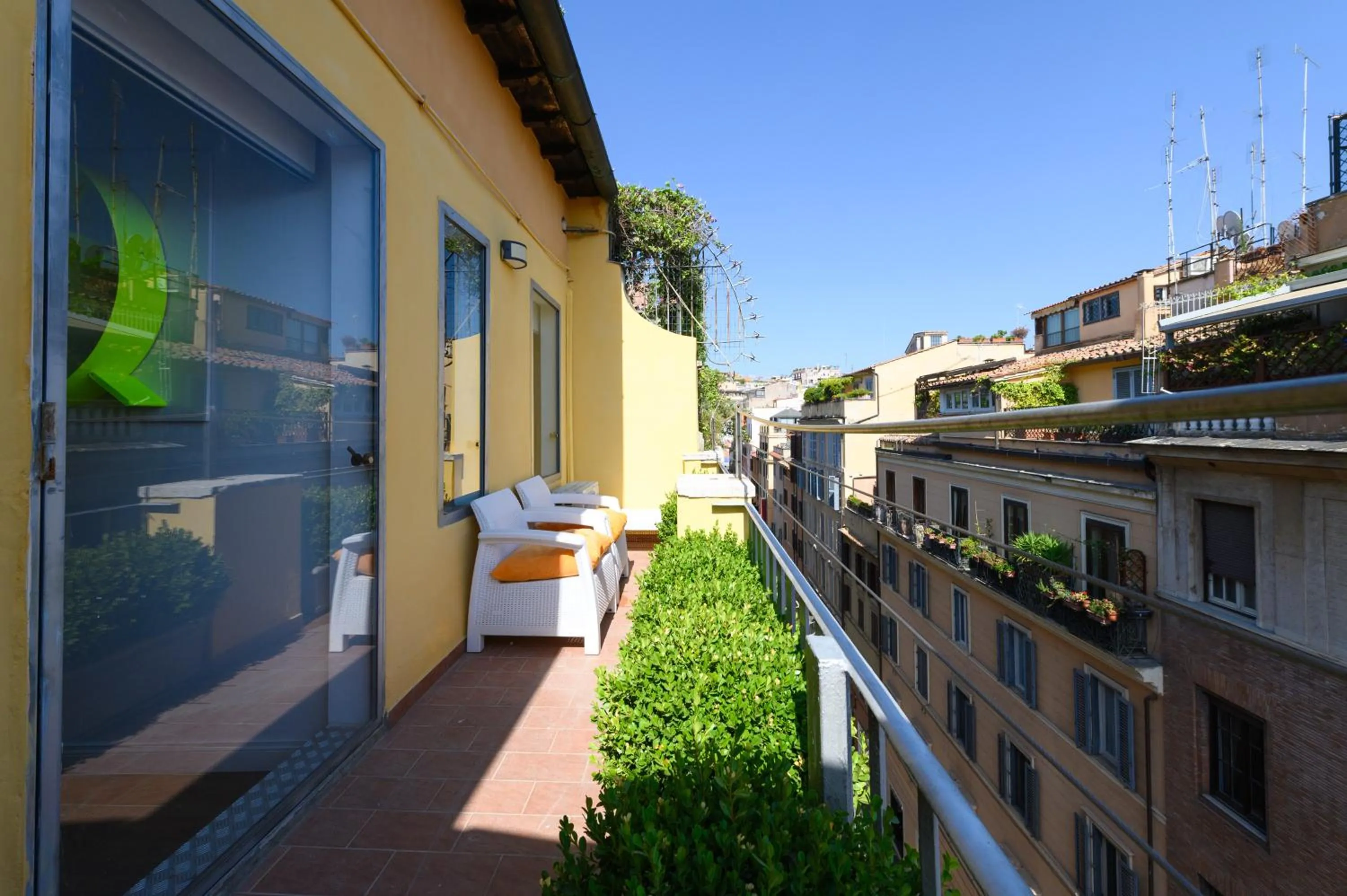 Property building in Domus Spagna Frattina