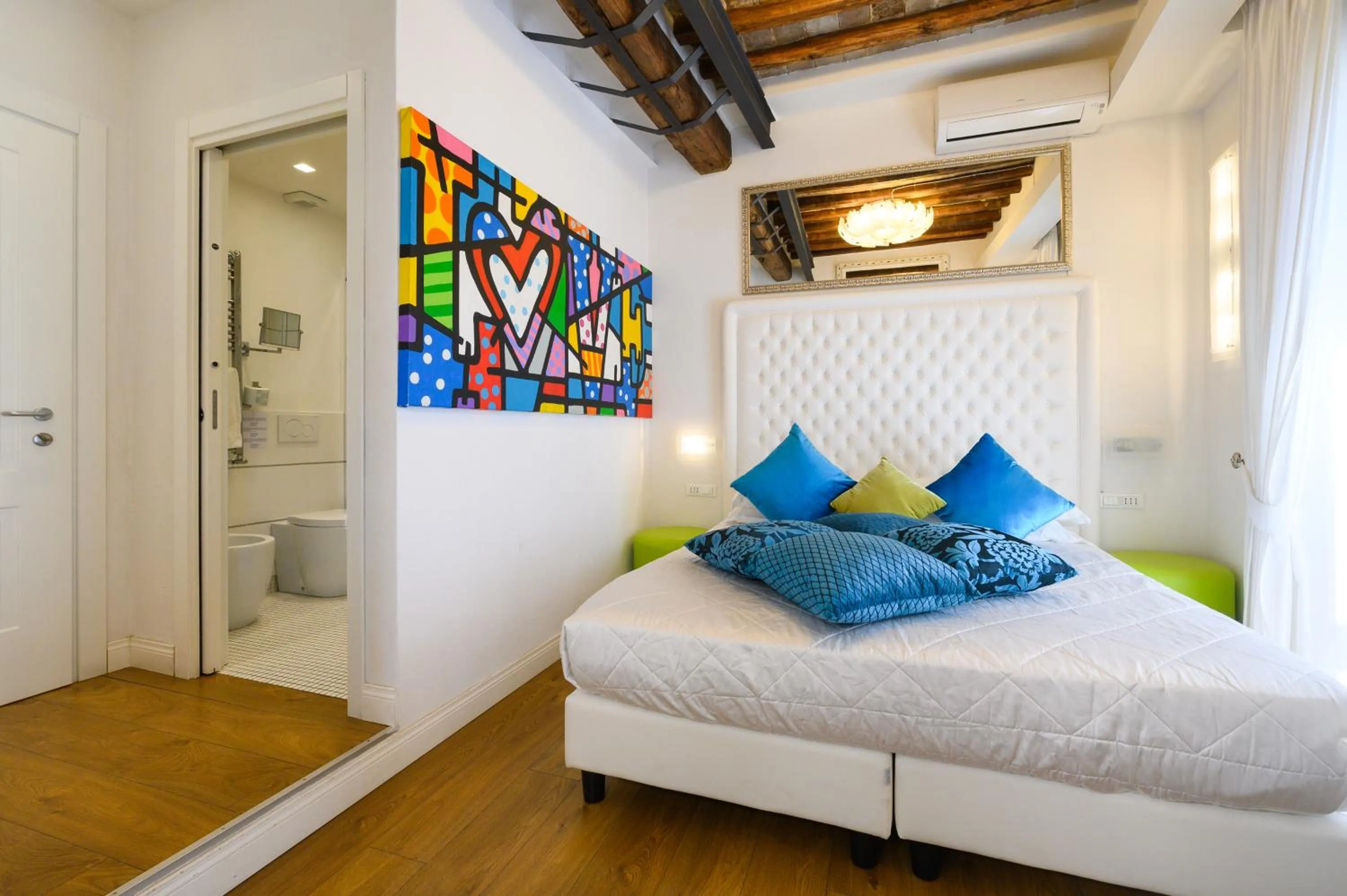 Shower in Domus Spagna Frattina