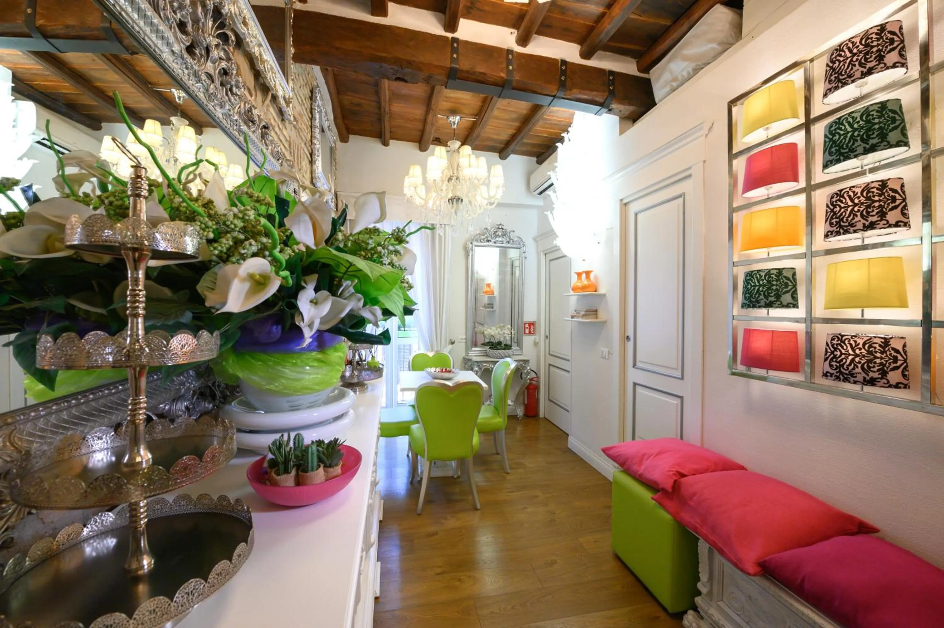 Property building in Domus Spagna Frattina