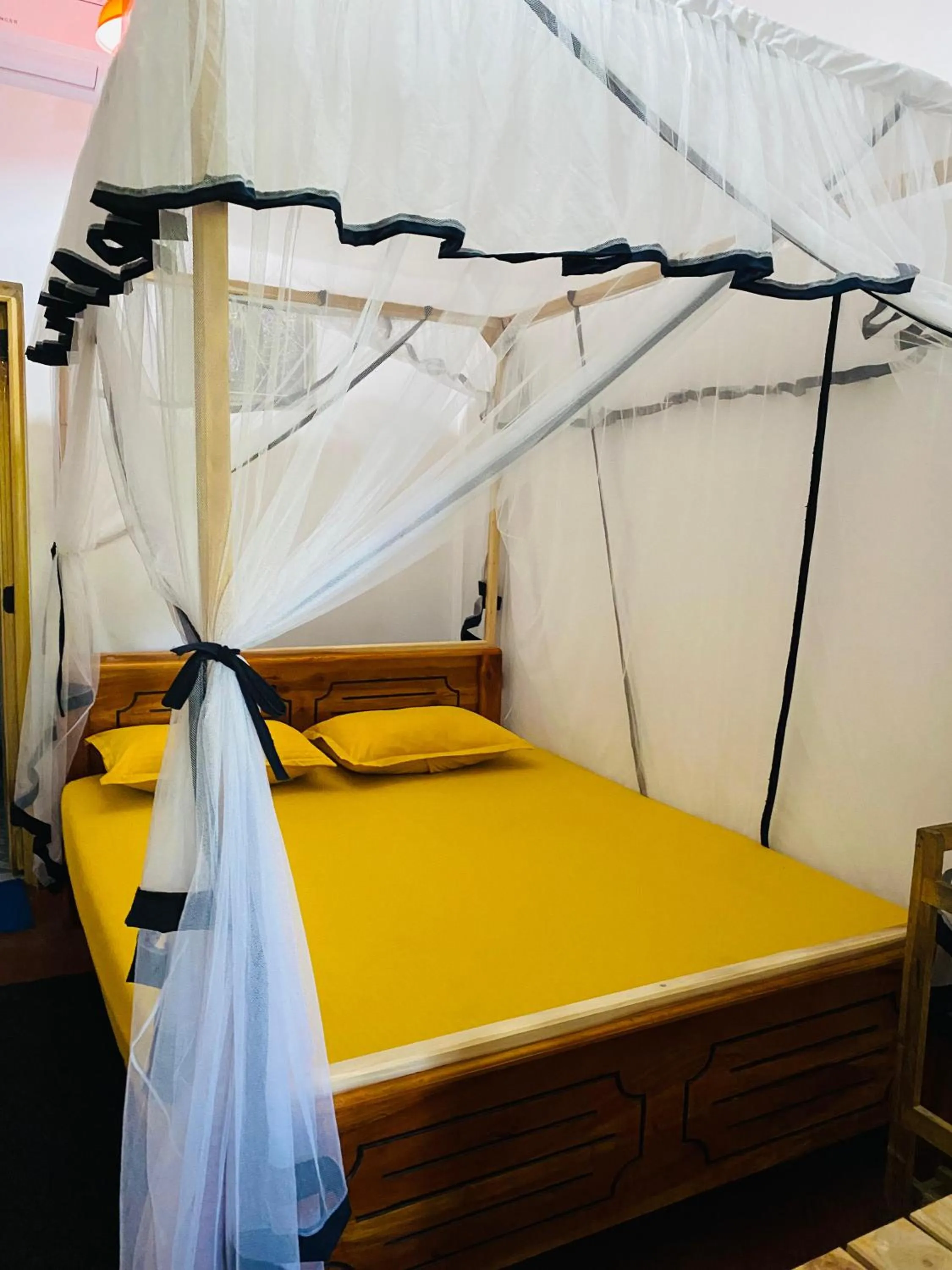 Bedroom, Bed in Viveka Inn Guest and Yala Safari