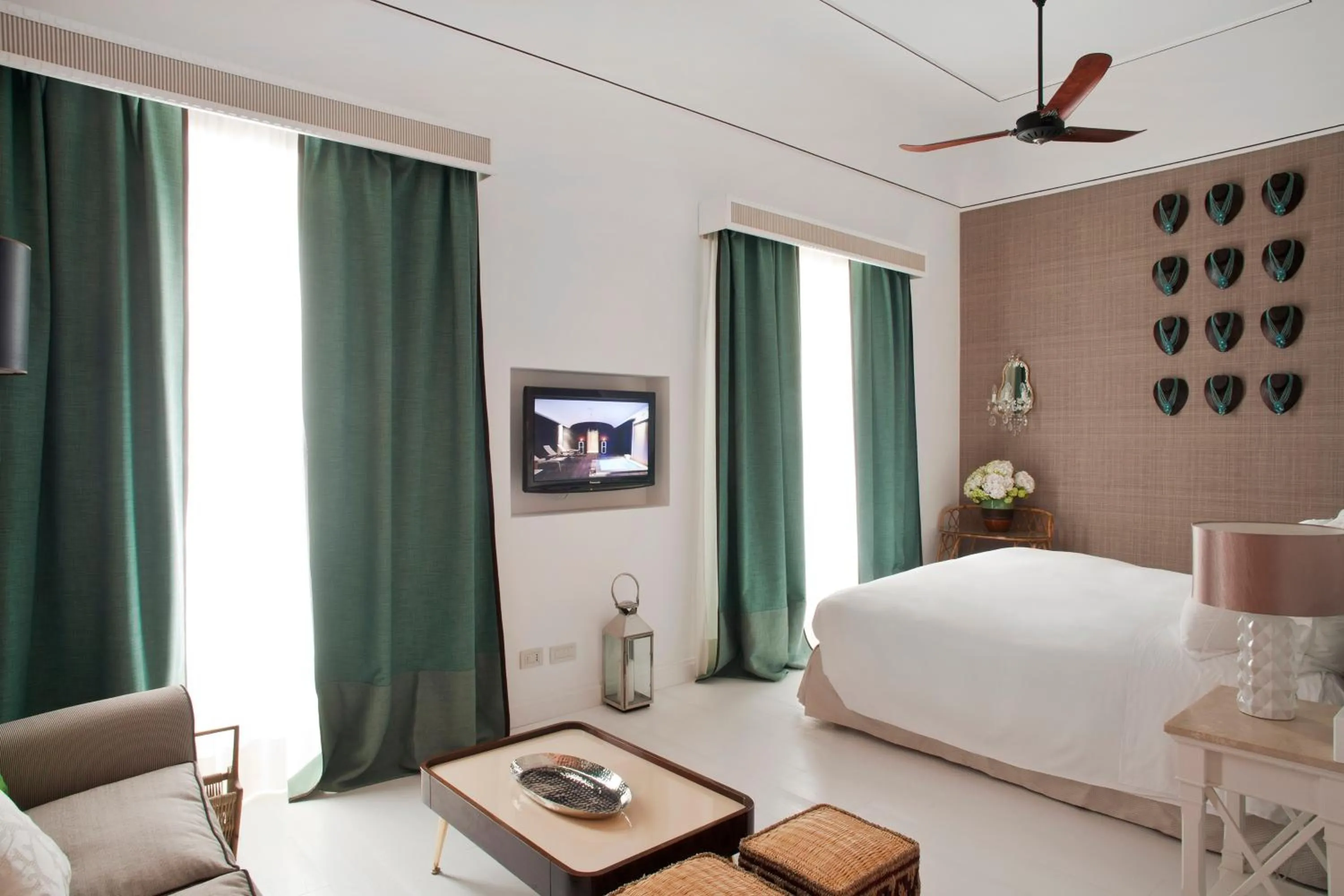 Bed in Capri Tiberio Palace - The Leading Hotels of the World