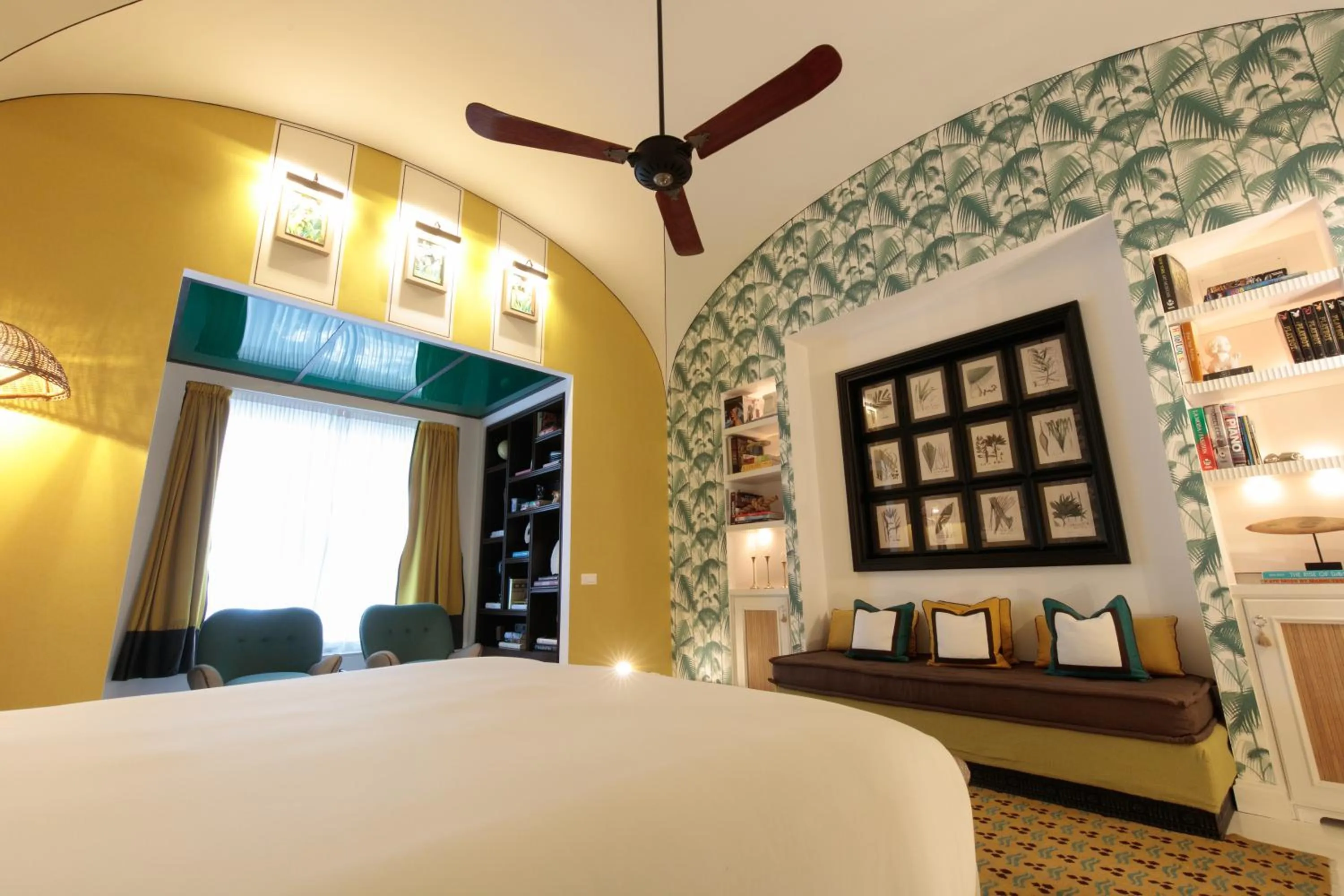 Bed in Capri Tiberio Palace - The Leading Hotels of the World