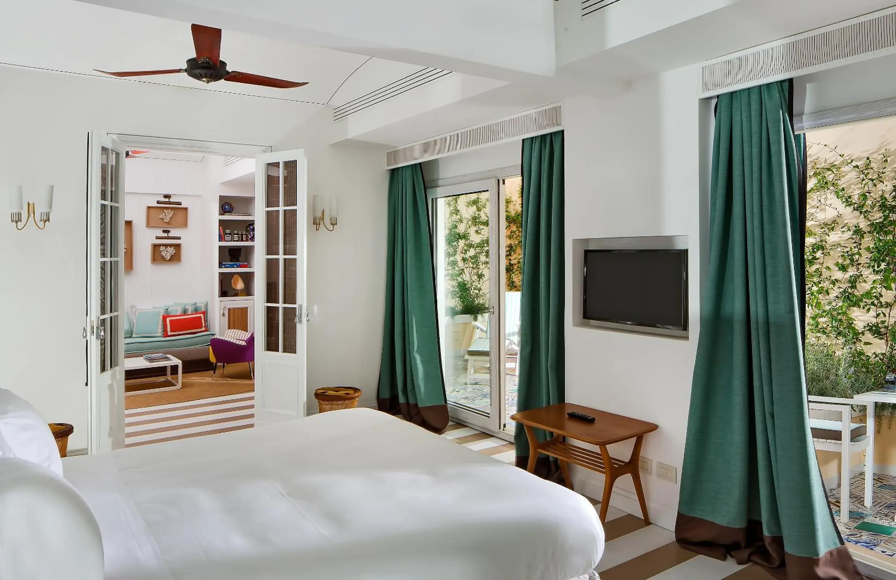 Family Suite in Capri Tiberio Palace - The Leading Hotels of the World Family Suite in Capri Tiberio Palace - The Leading Hotels of the World