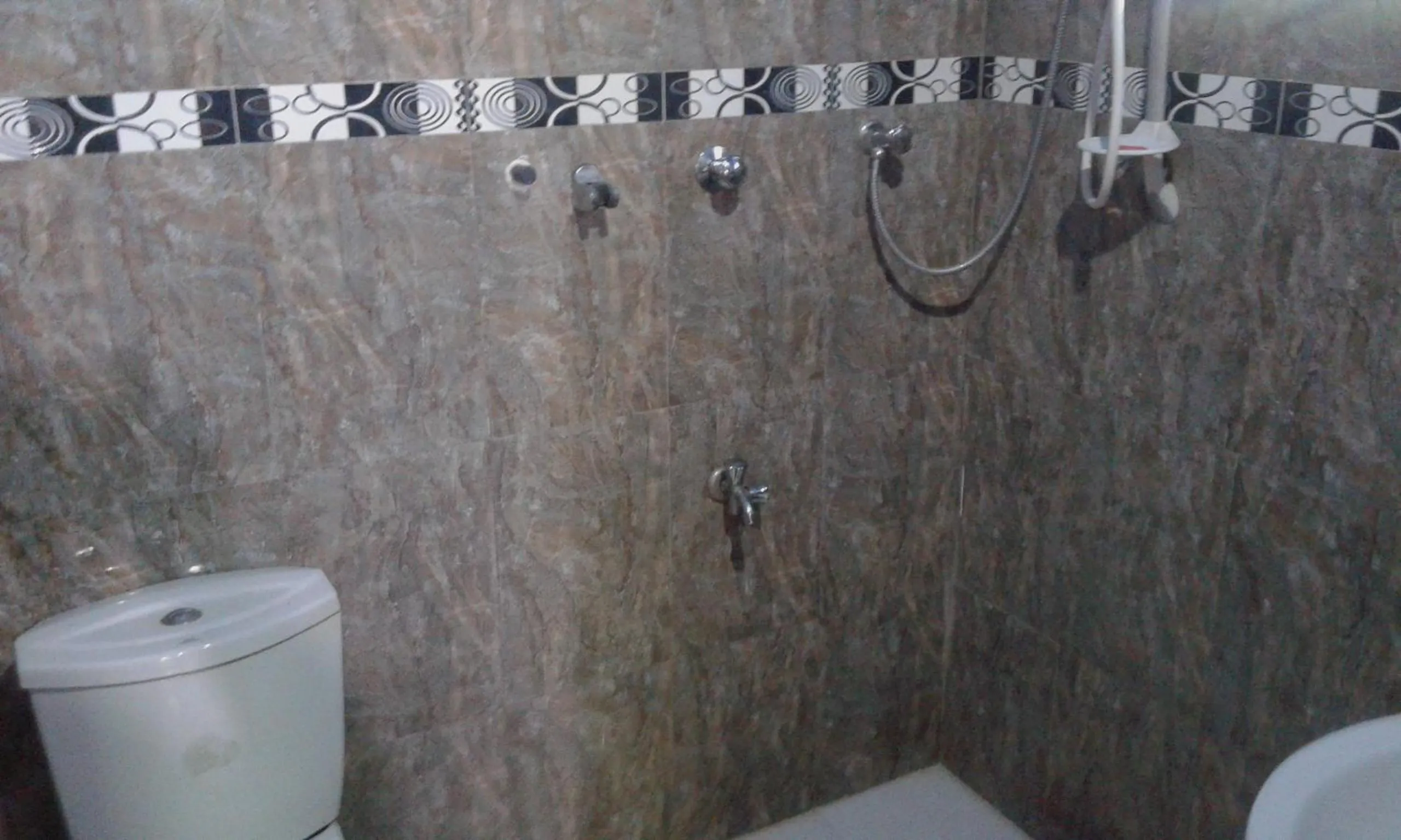 Bathroom in White Guest