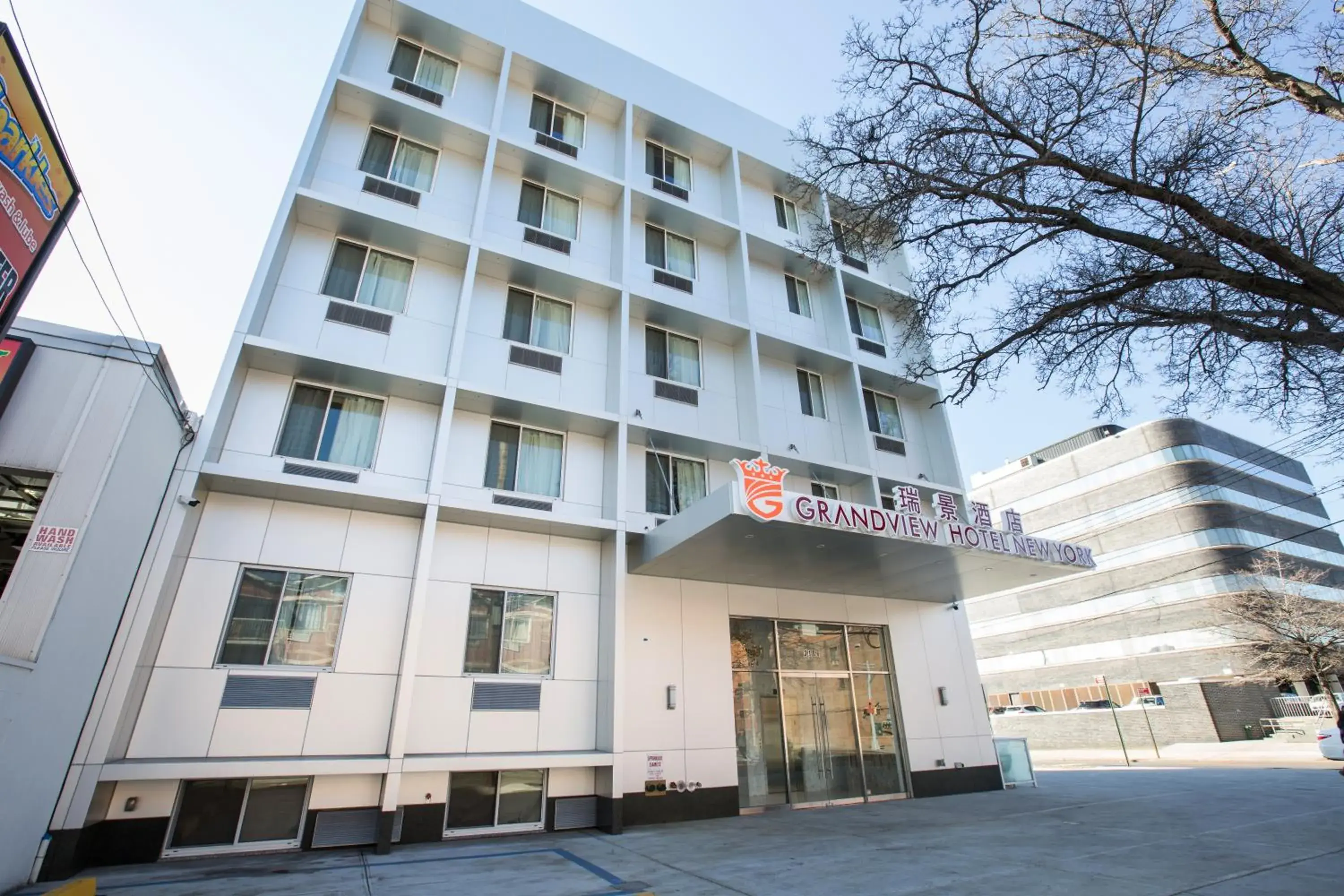 Facade/entrance in Grandview Hotel New York Facade/entrance in Grandview Hotel New York