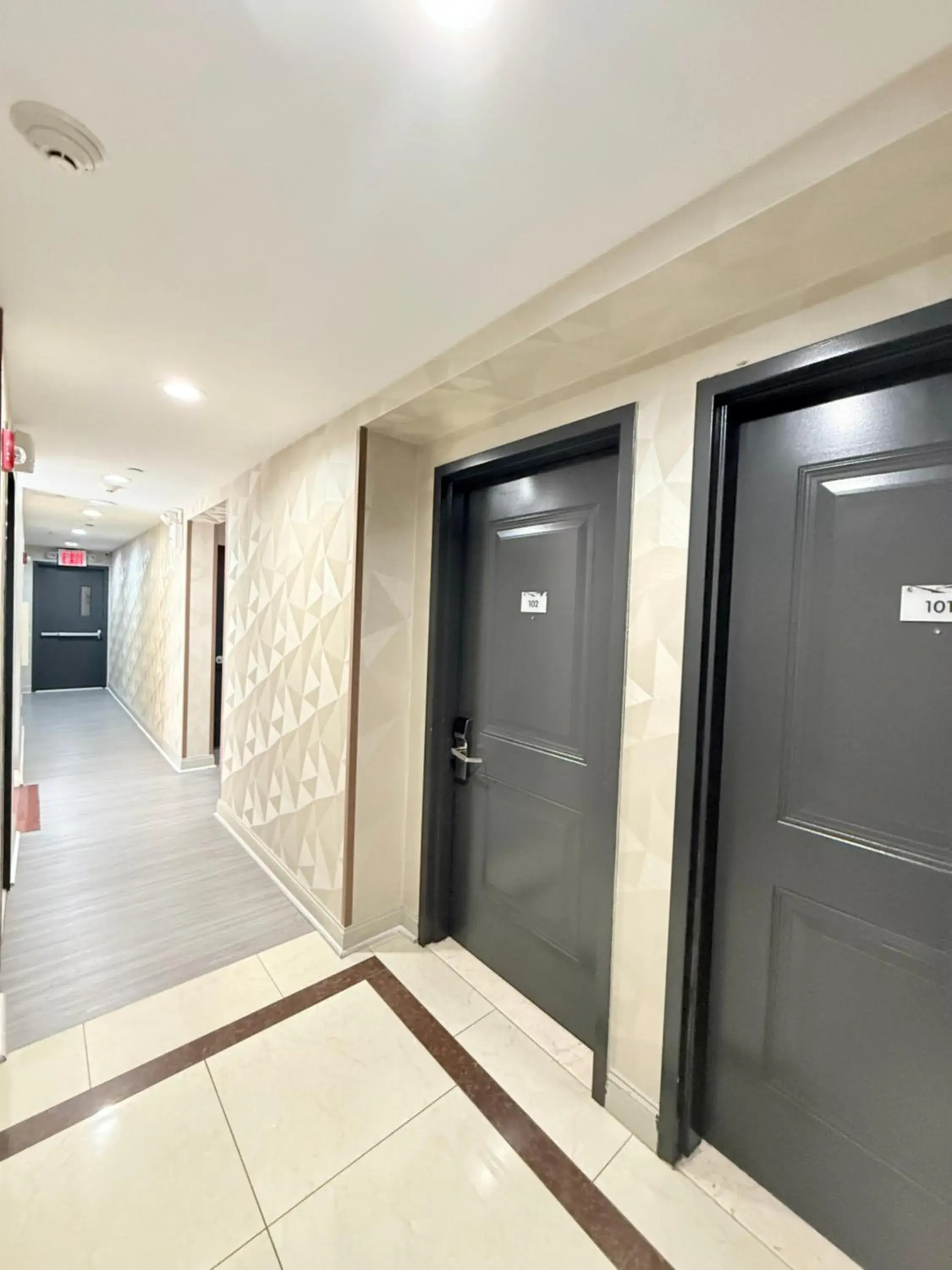 elevator in Grandview Hotel New York elevator in Grandview Hotel New York