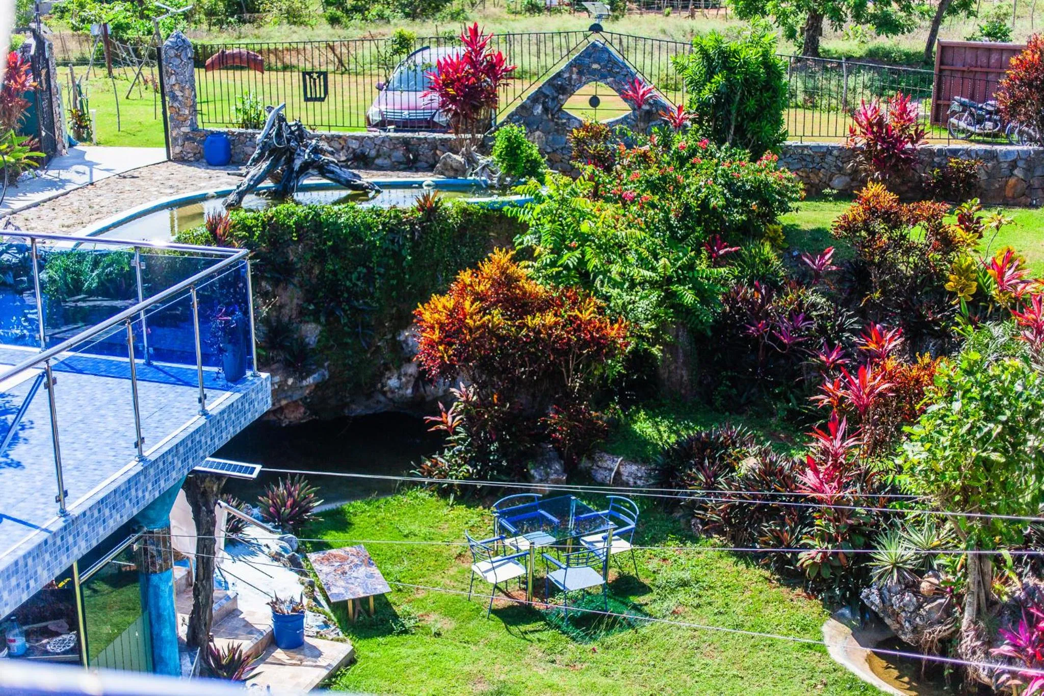 Spring in Sunset Samana