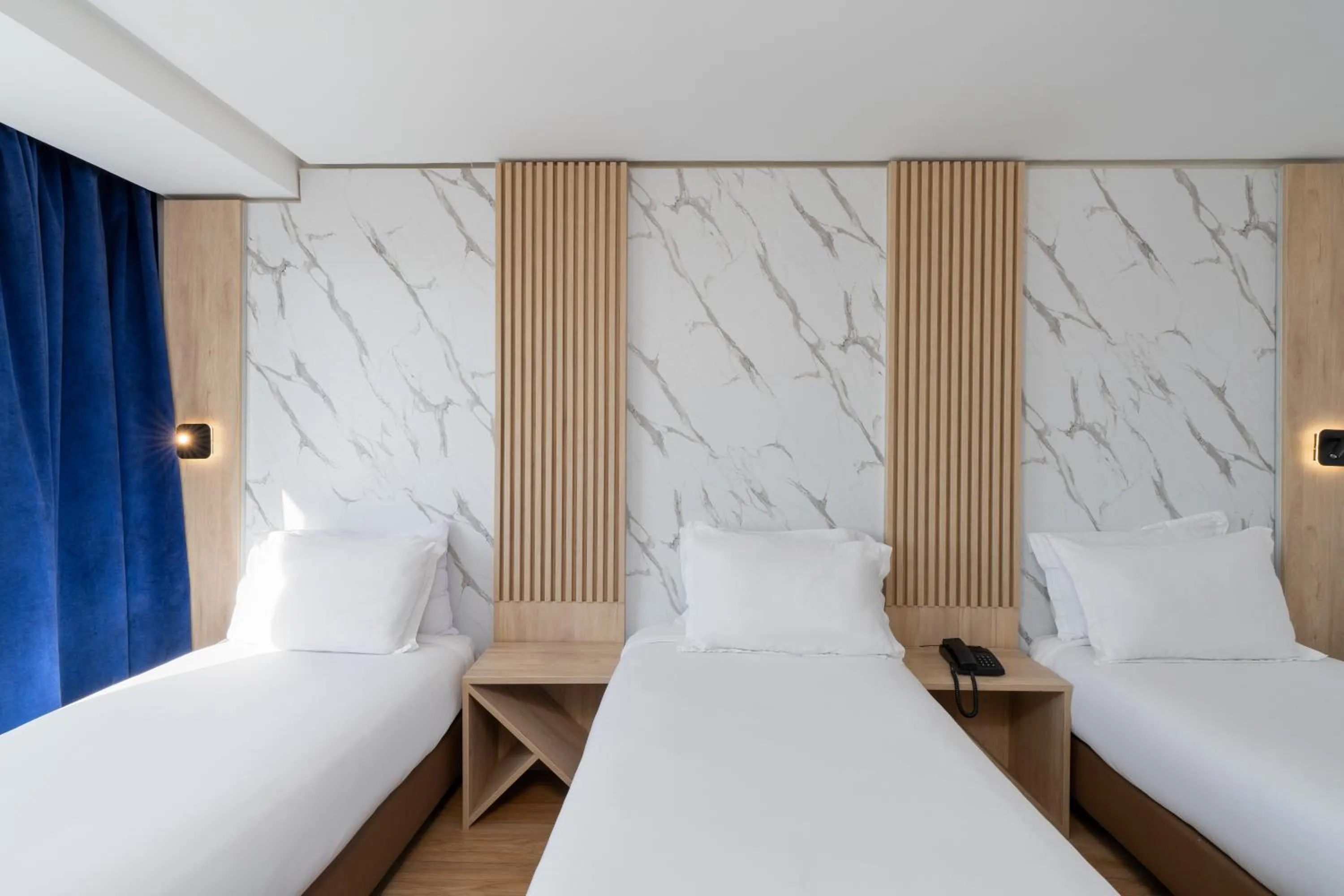 Bedroom, Bed in Rihab Hotel