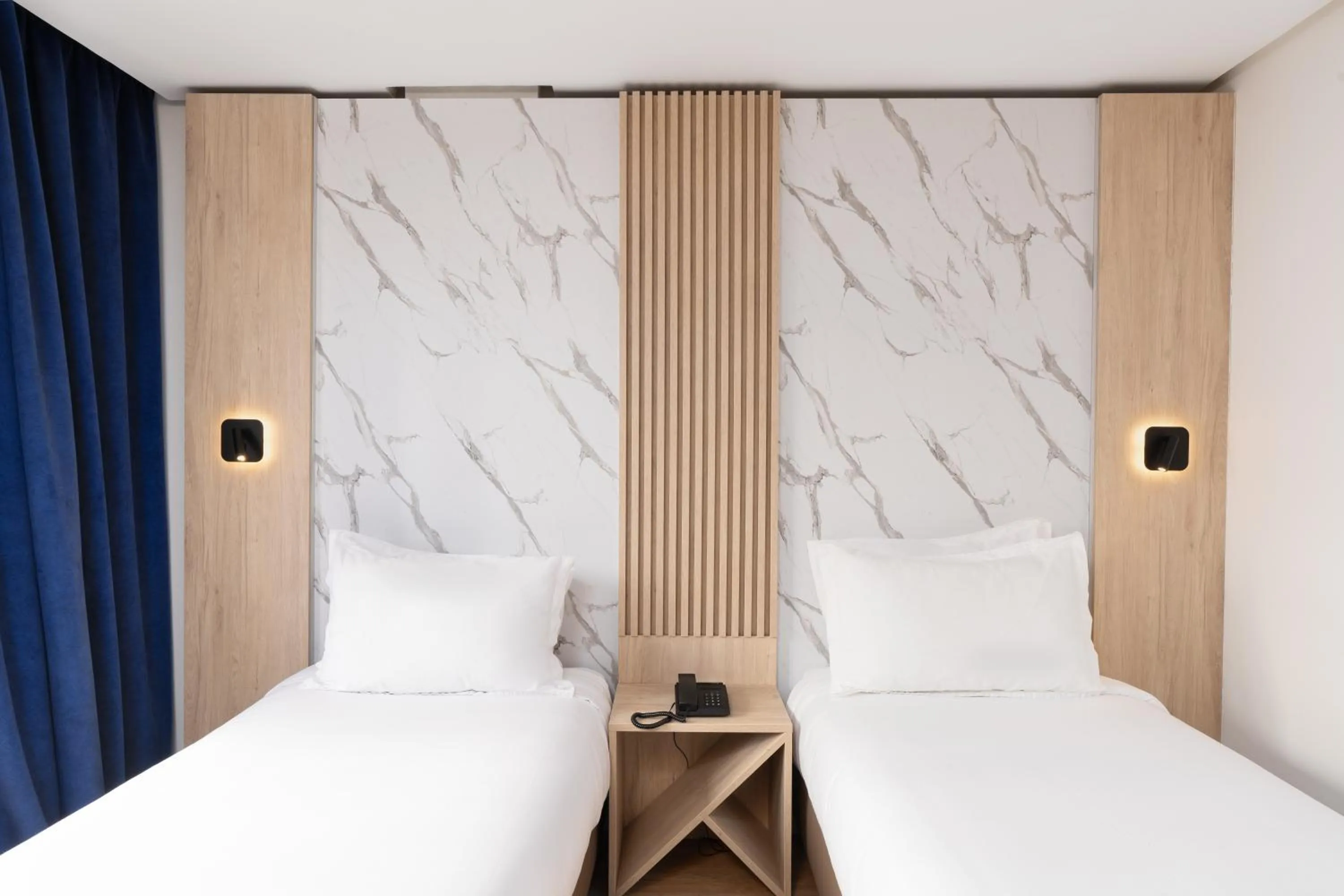 Bedroom, Bed in Rihab Hotel