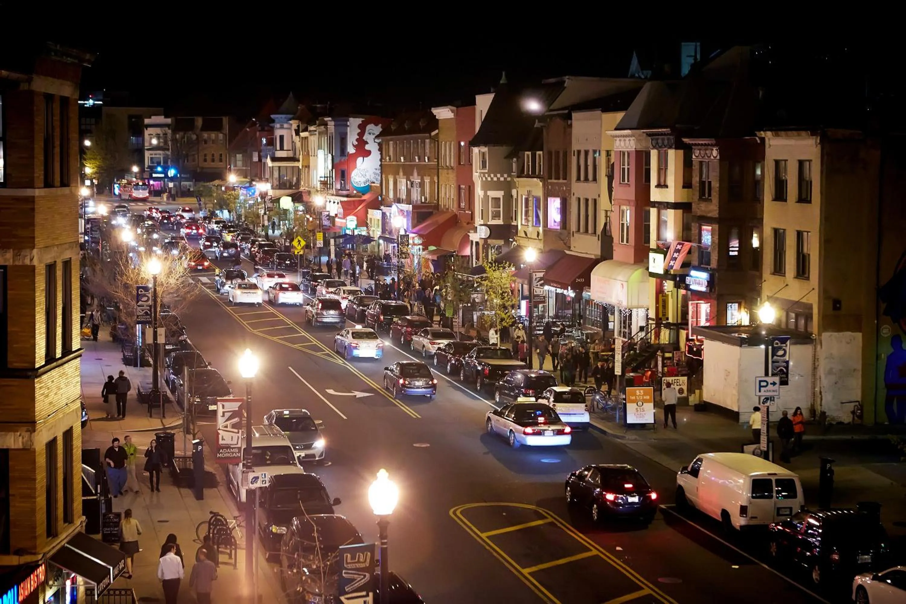 Restaurant/places to eat in HighRoad Washington DC