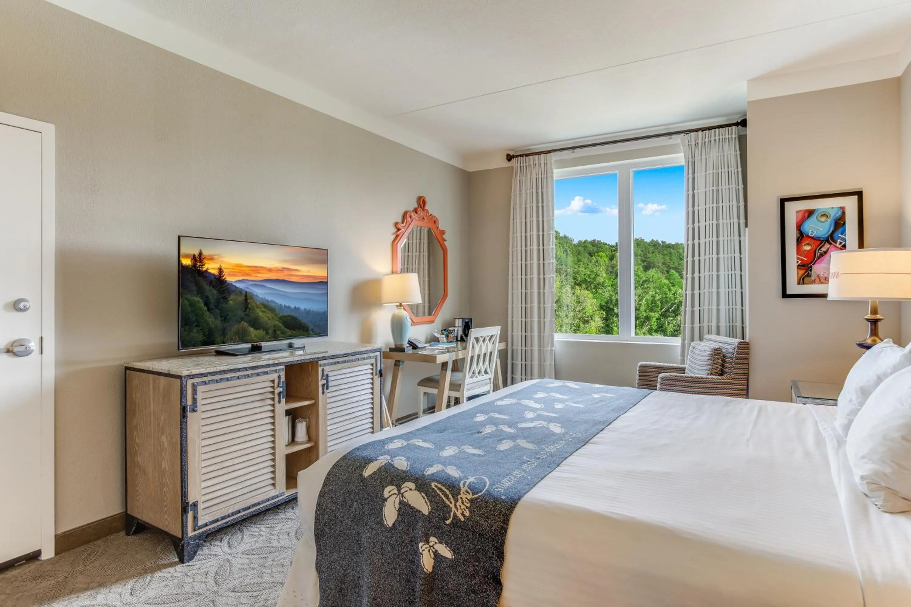 Bed in Dollywood's DreamMore Resort and Spa