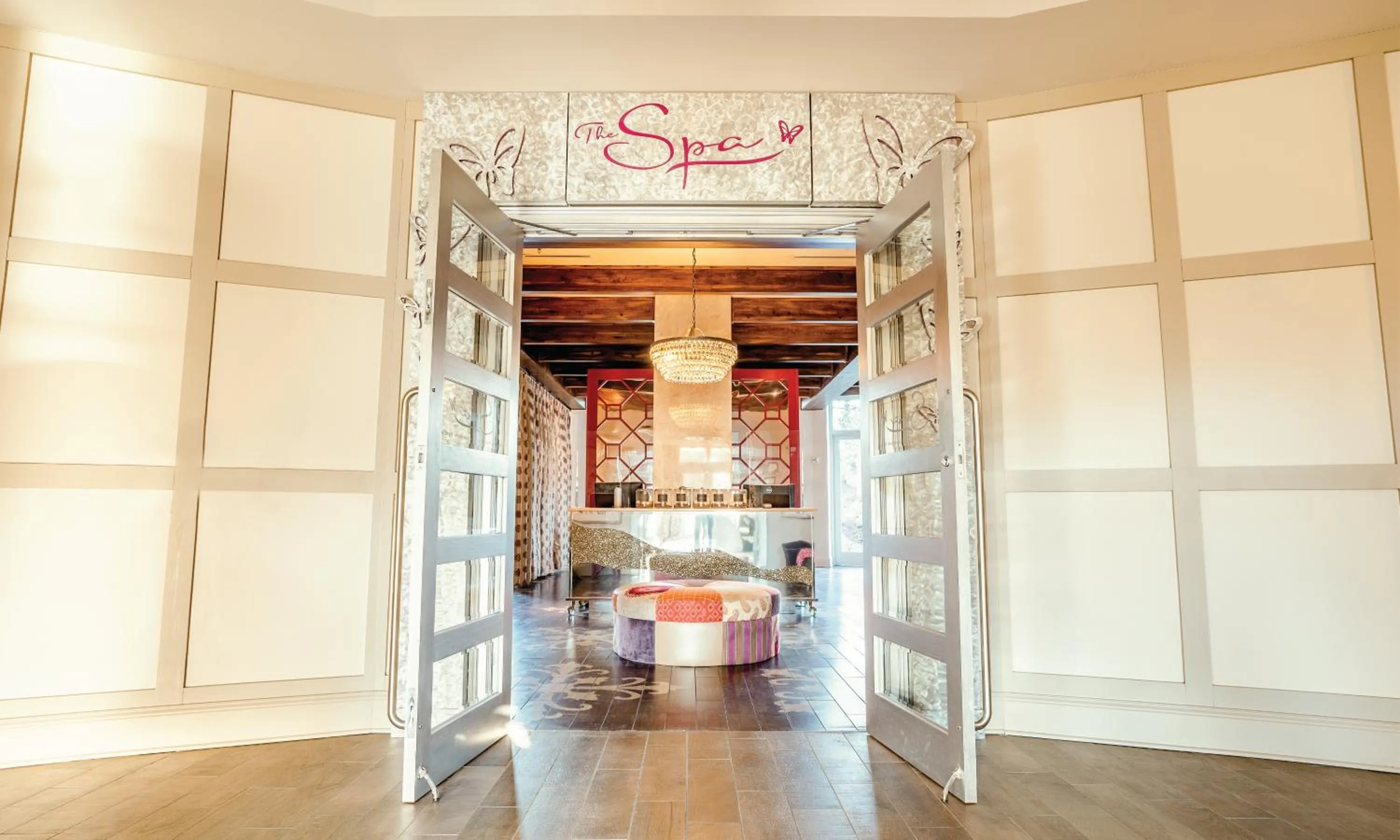 Massage in Dollywood's DreamMore Resort and Spa