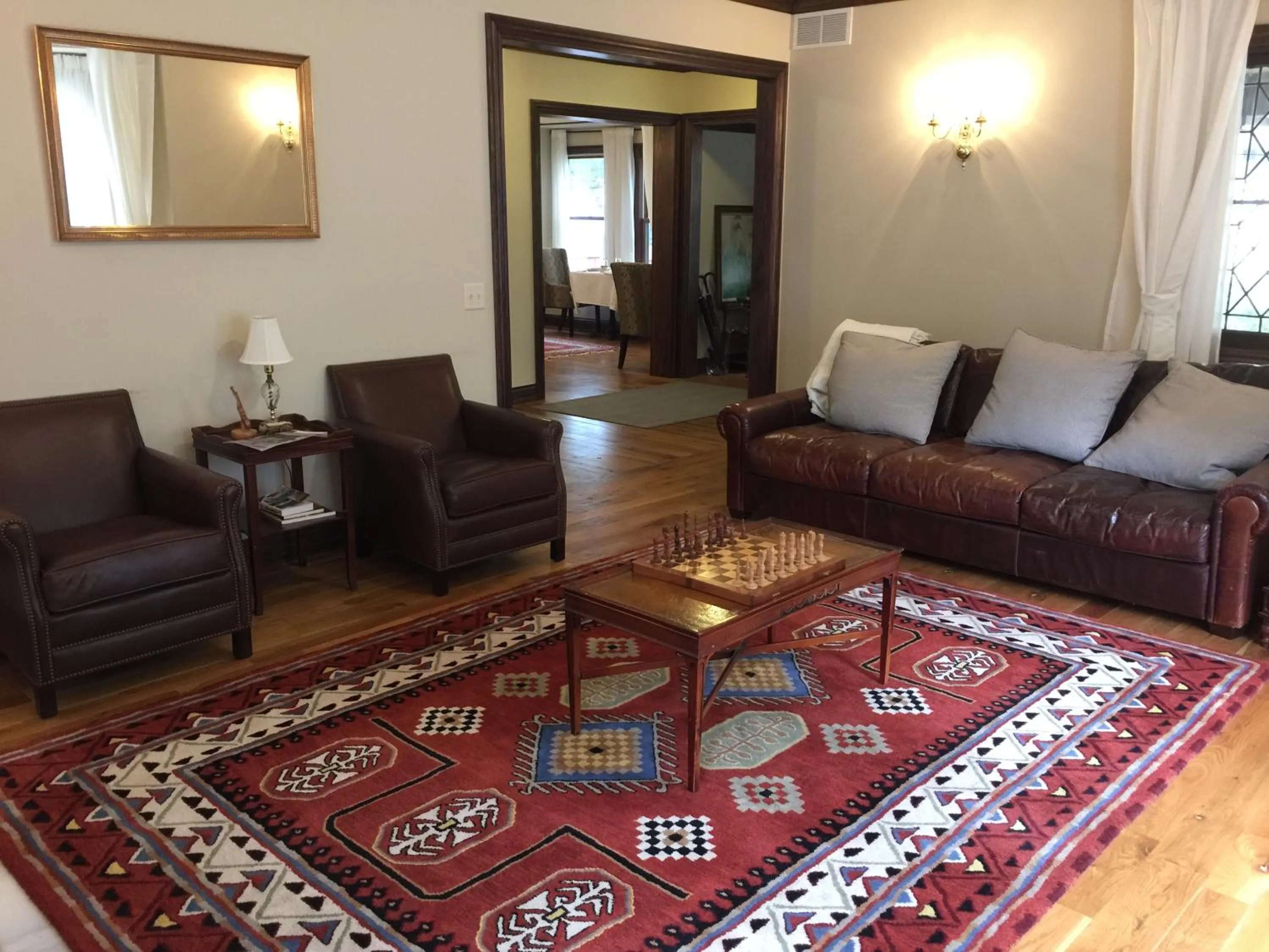 Living room in Dartmouth House