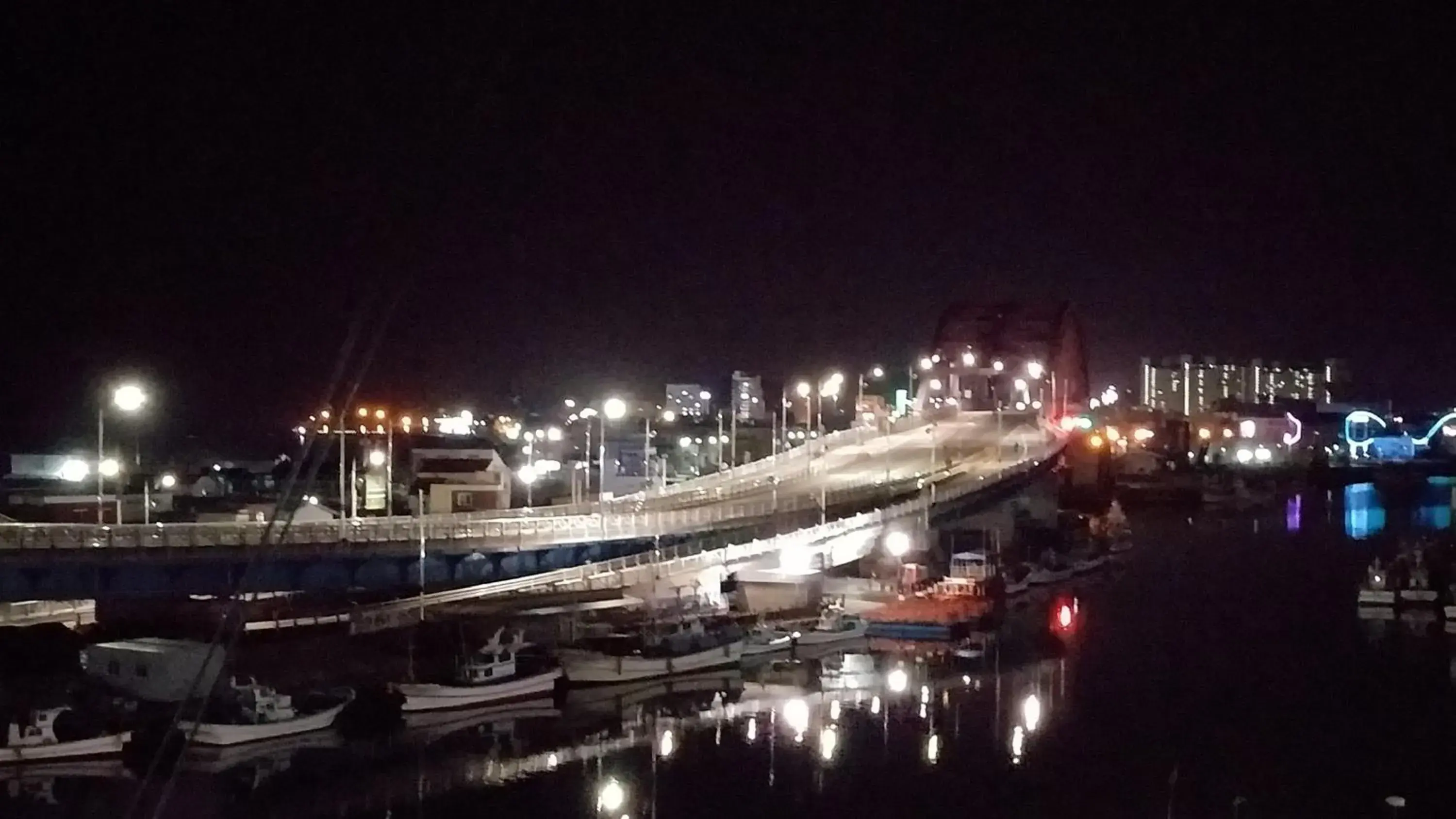 Family Room with Side Sea View in Sokcho & Guesthouse Family Room with Side Sea View in Sokcho & Guesthouse