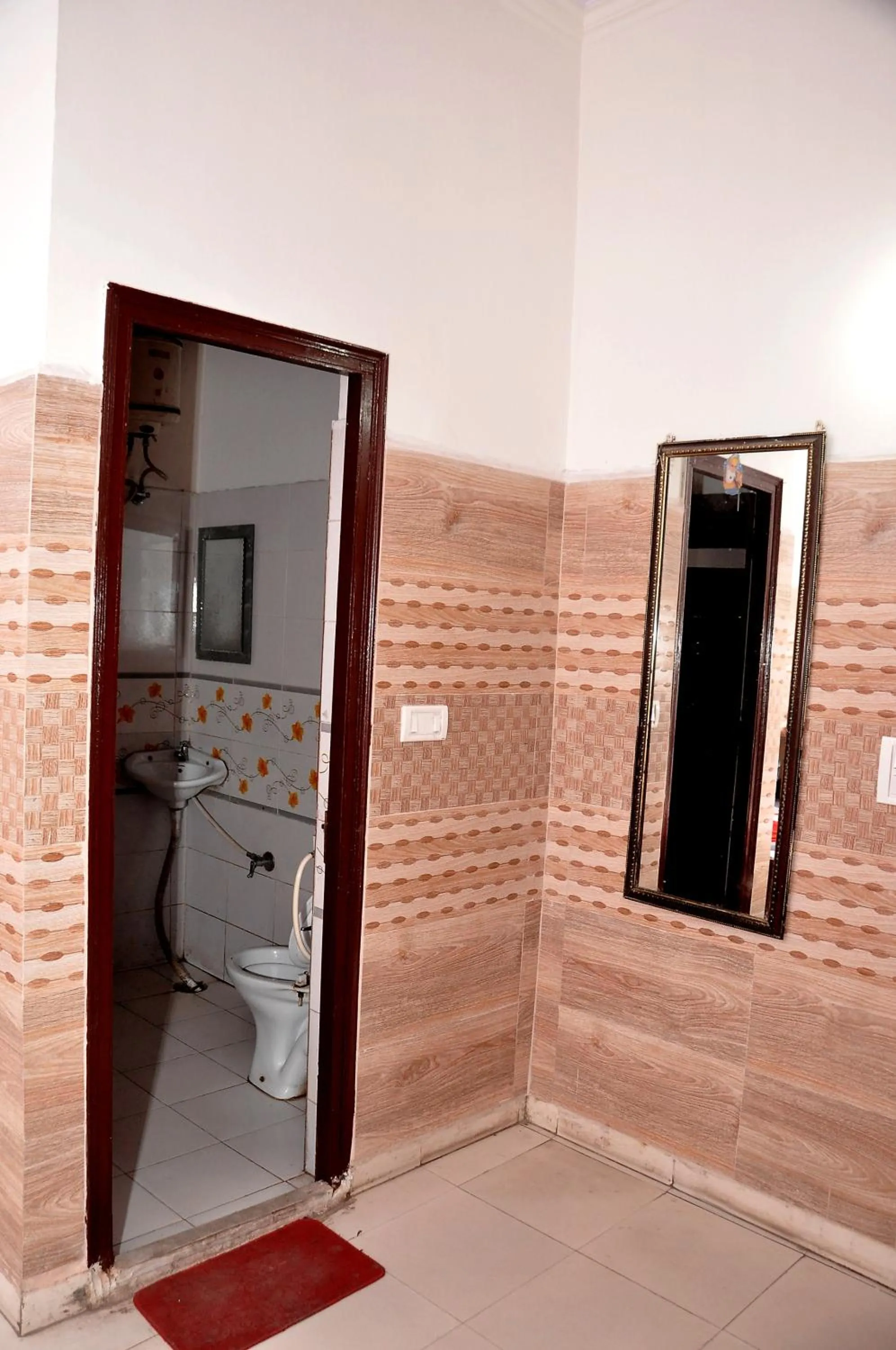 Bathroom in Asha Guest House