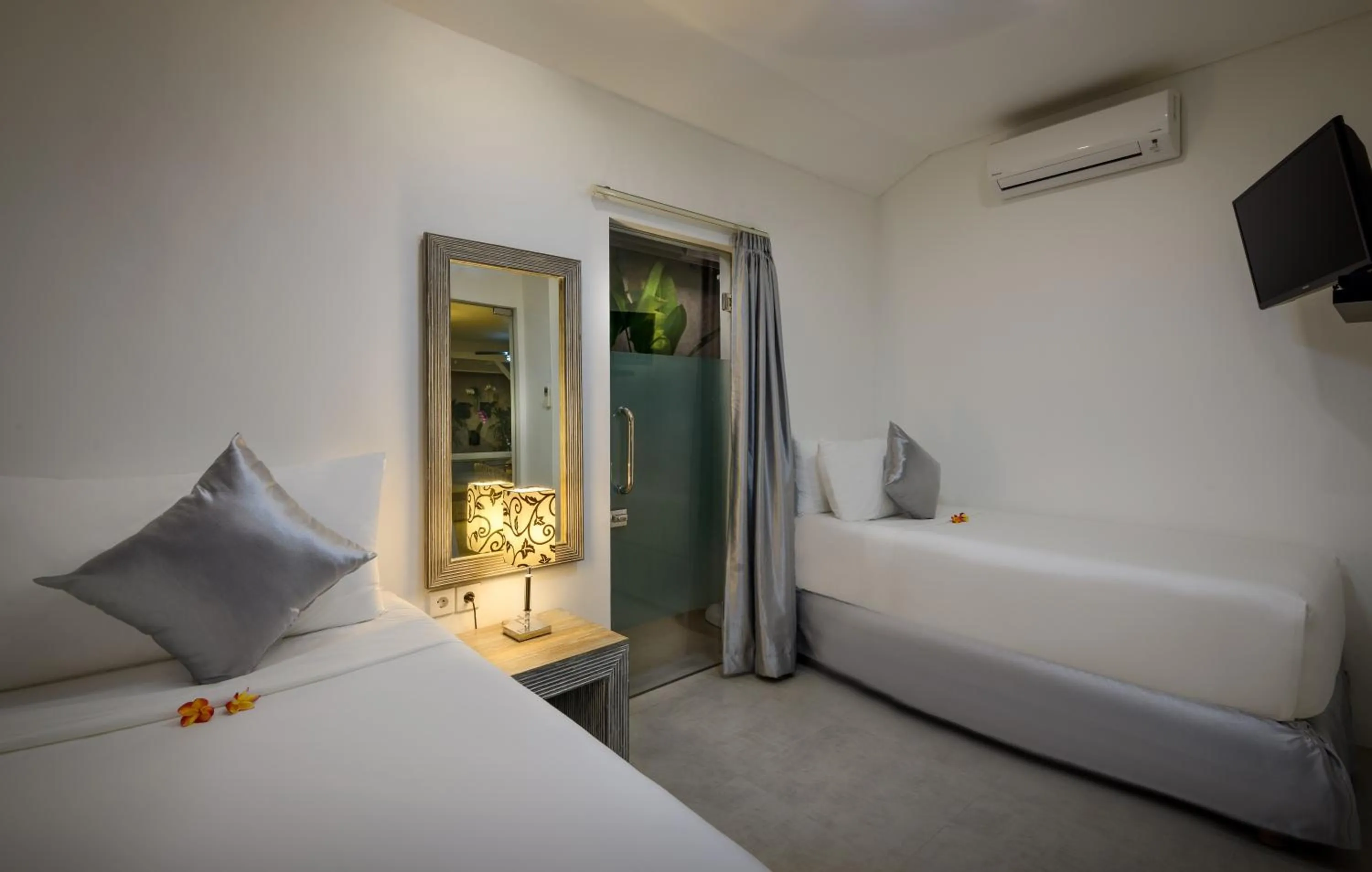 Bedroom, Bed in Villa Ozamiz Seminyak