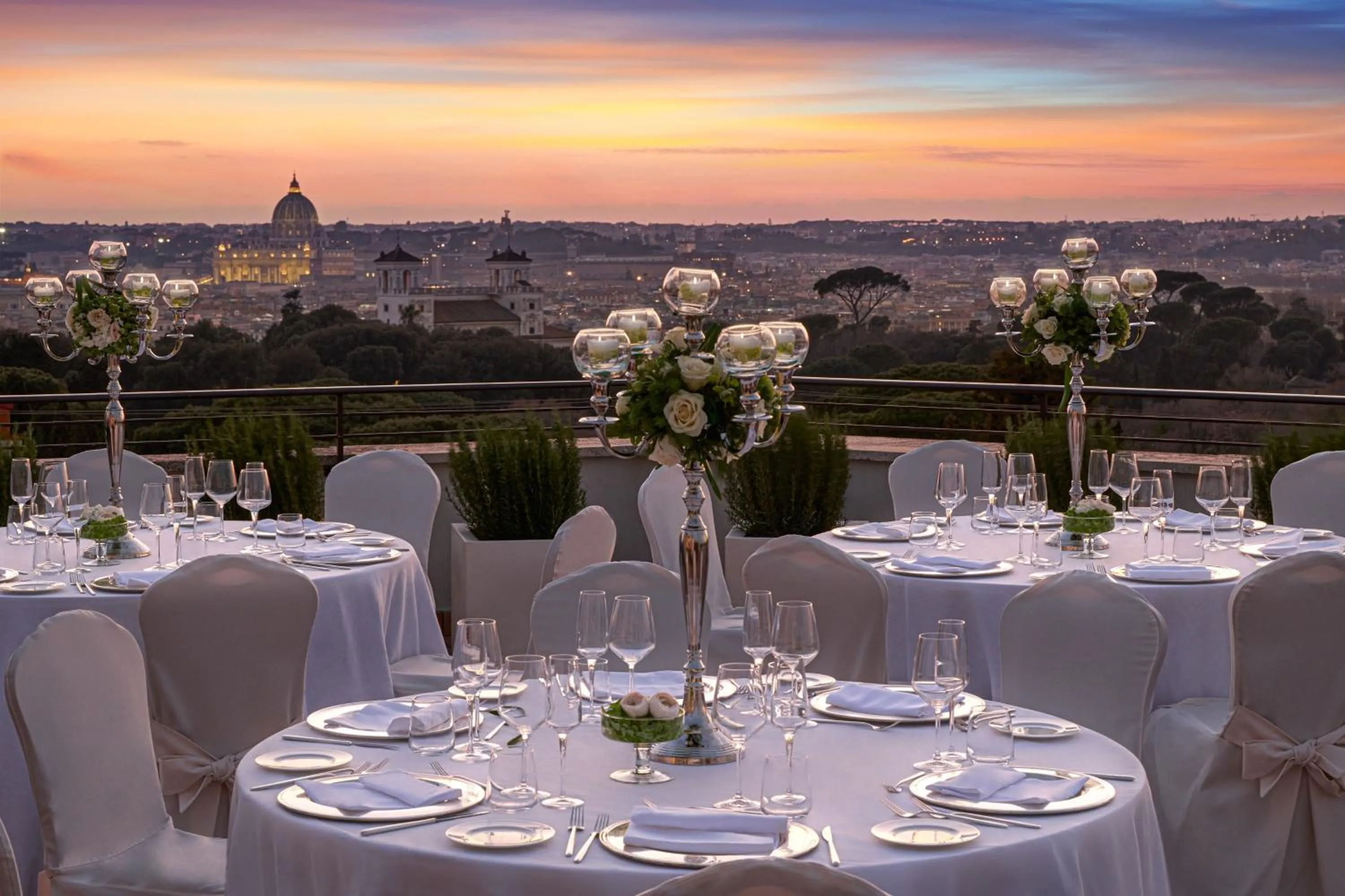 Meeting/conference room in Rome Marriott Grand Hotel Flora
