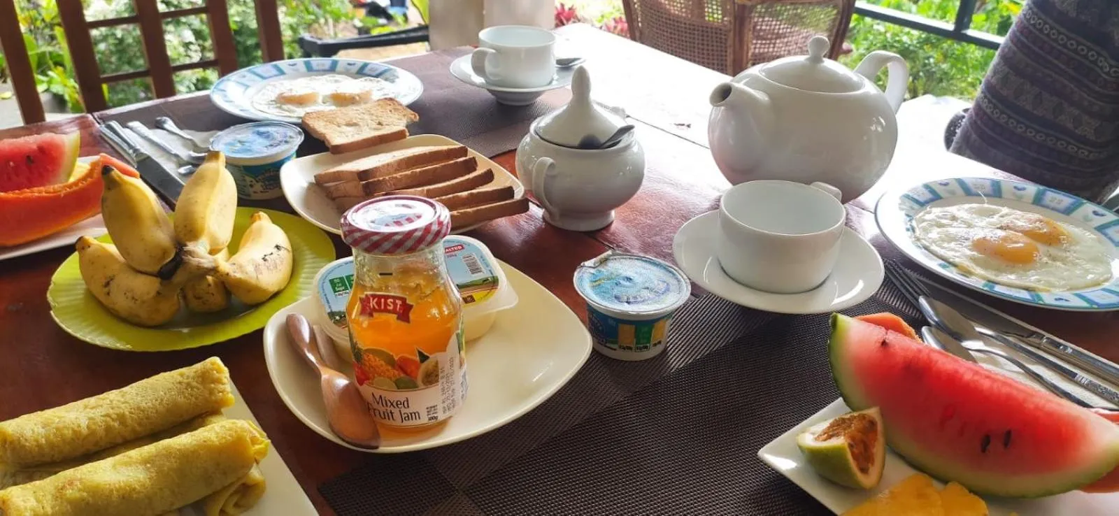 Food and drinks in Welcome Inn