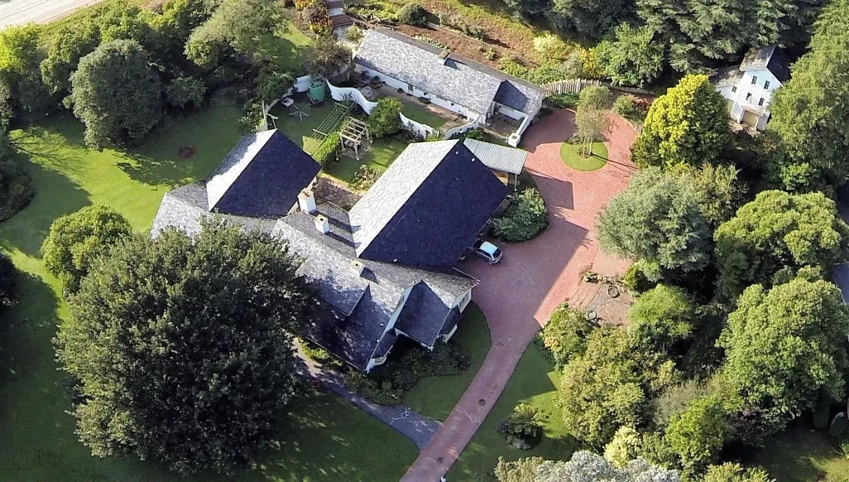 Bird's eye view in Cedar Garden