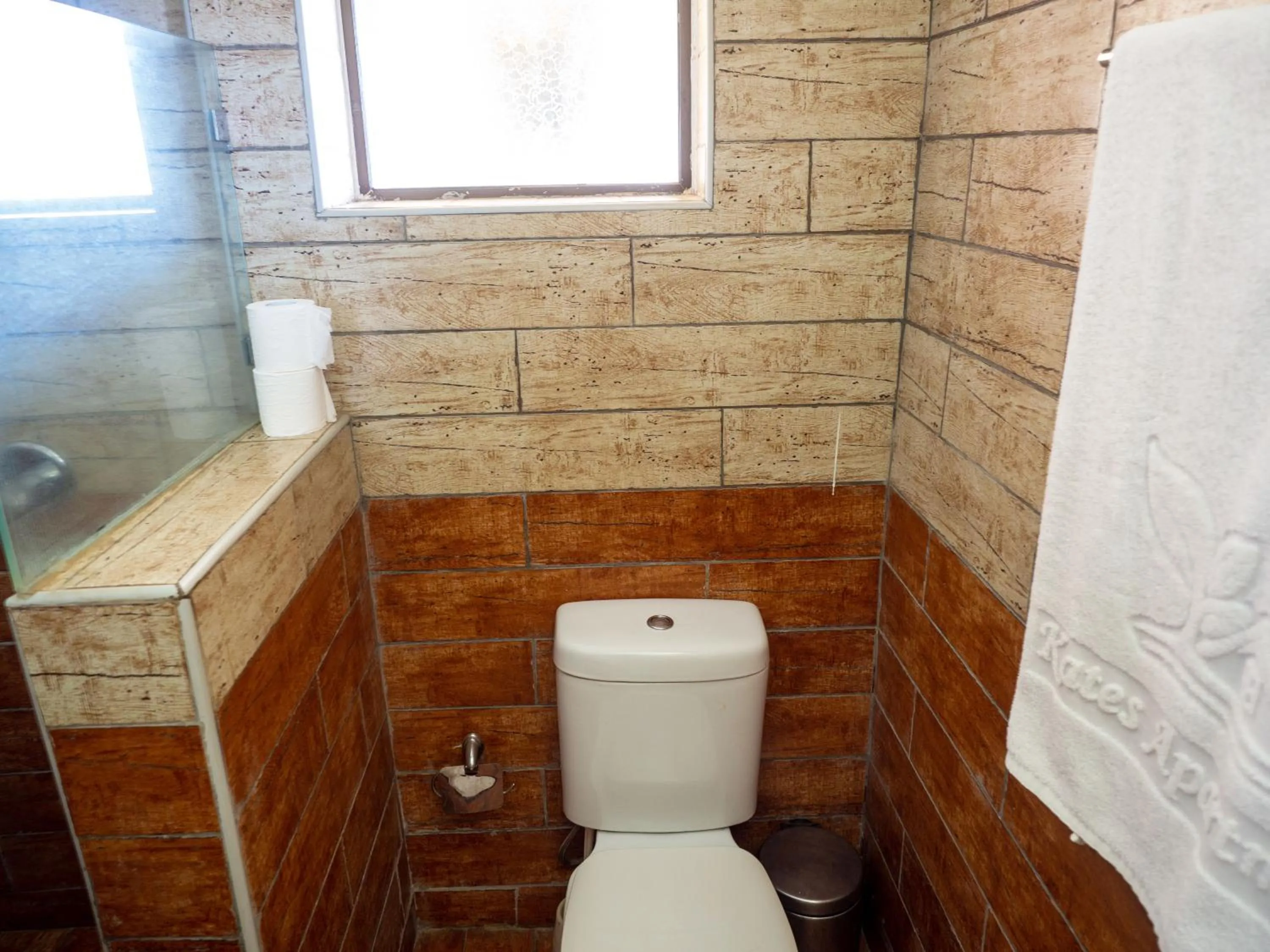 Bathroom in Kates Apartments