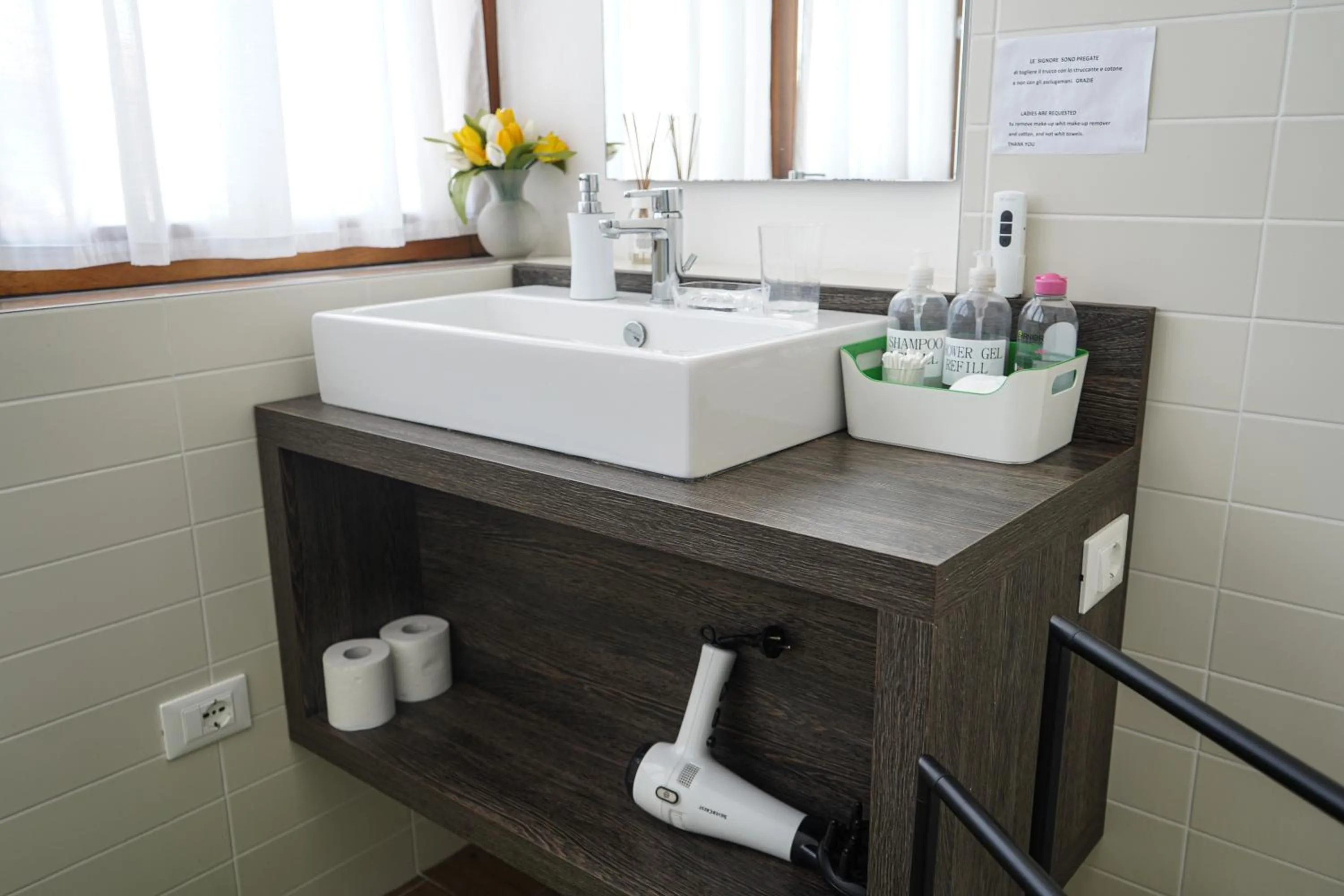 Bathroom in B&B Ca' Rina