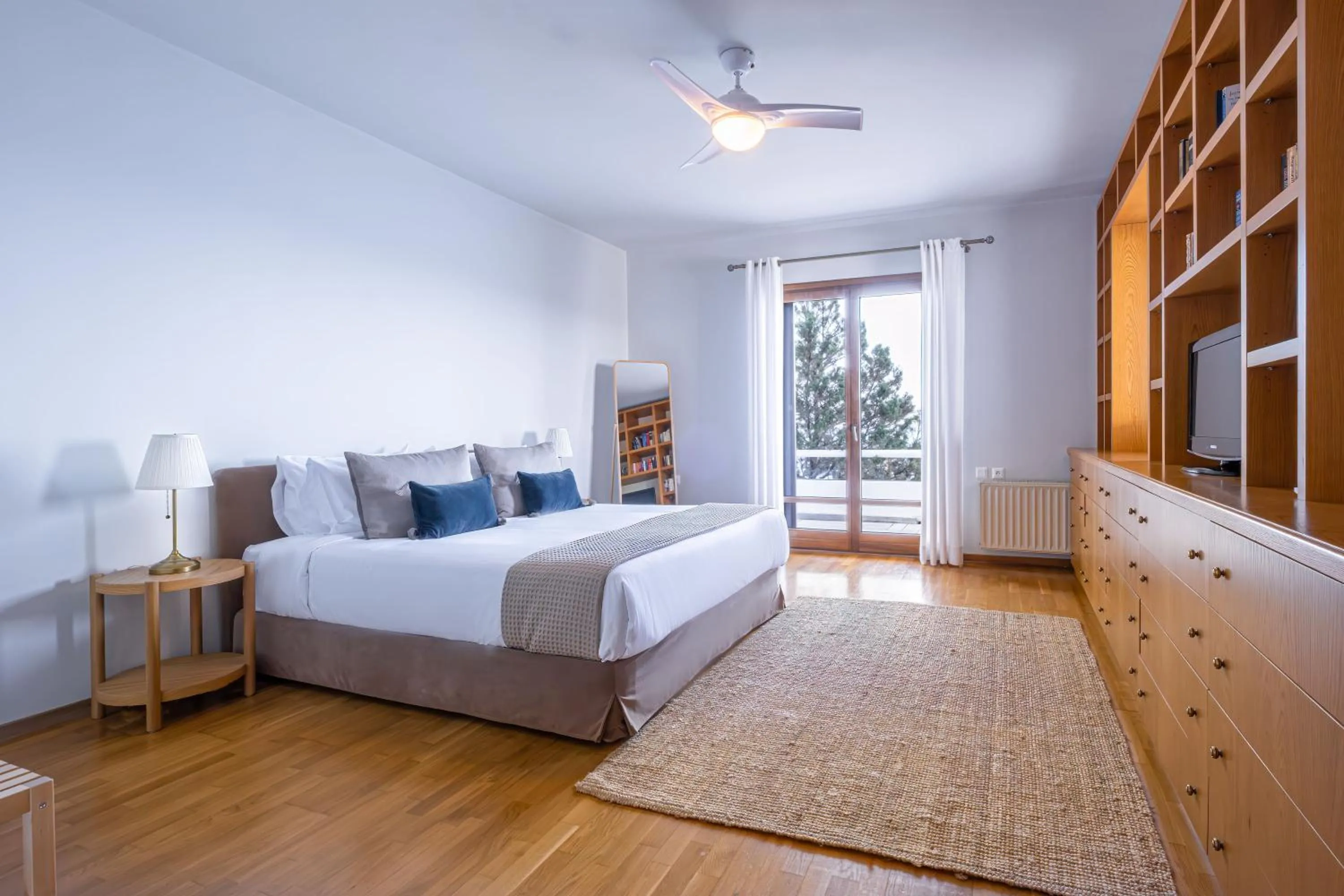 Bed in Villa Artisti Marathon
