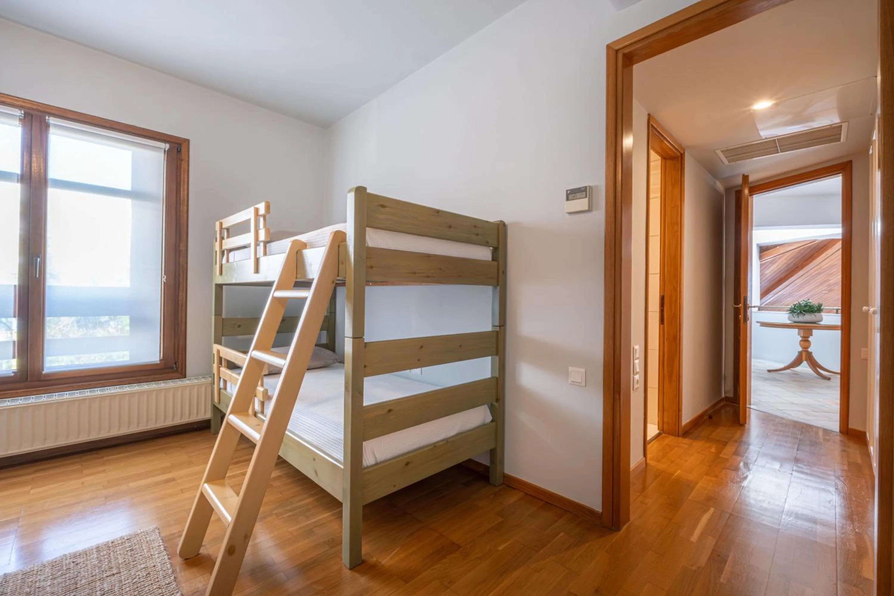 Bed in Villa Artisti Marathon
