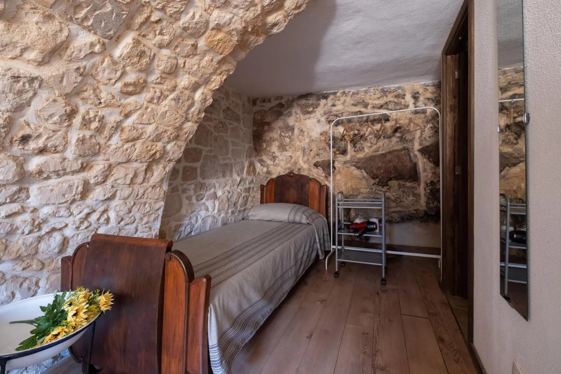 Bedroom, Bed in Si-Moutique, le Case-grotte degli Avi 2