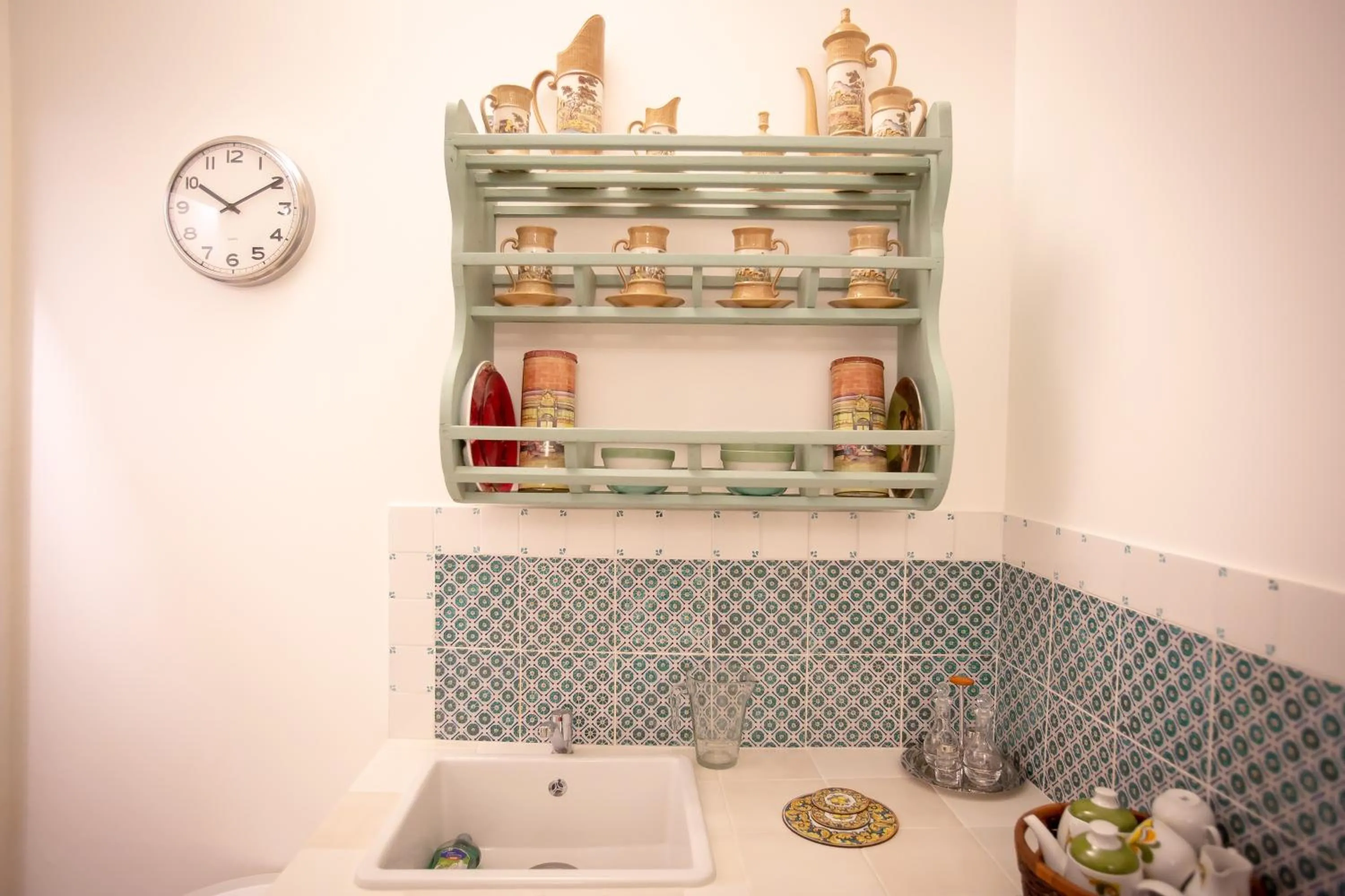 Kitchen or kitchenette in Si-Moutique, le Case-grotte degli Avi 2