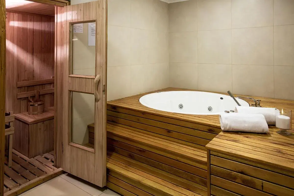 Hot Tub in Flaat Recoleta Plaza Hot Tub in Flaat Recoleta Plaza