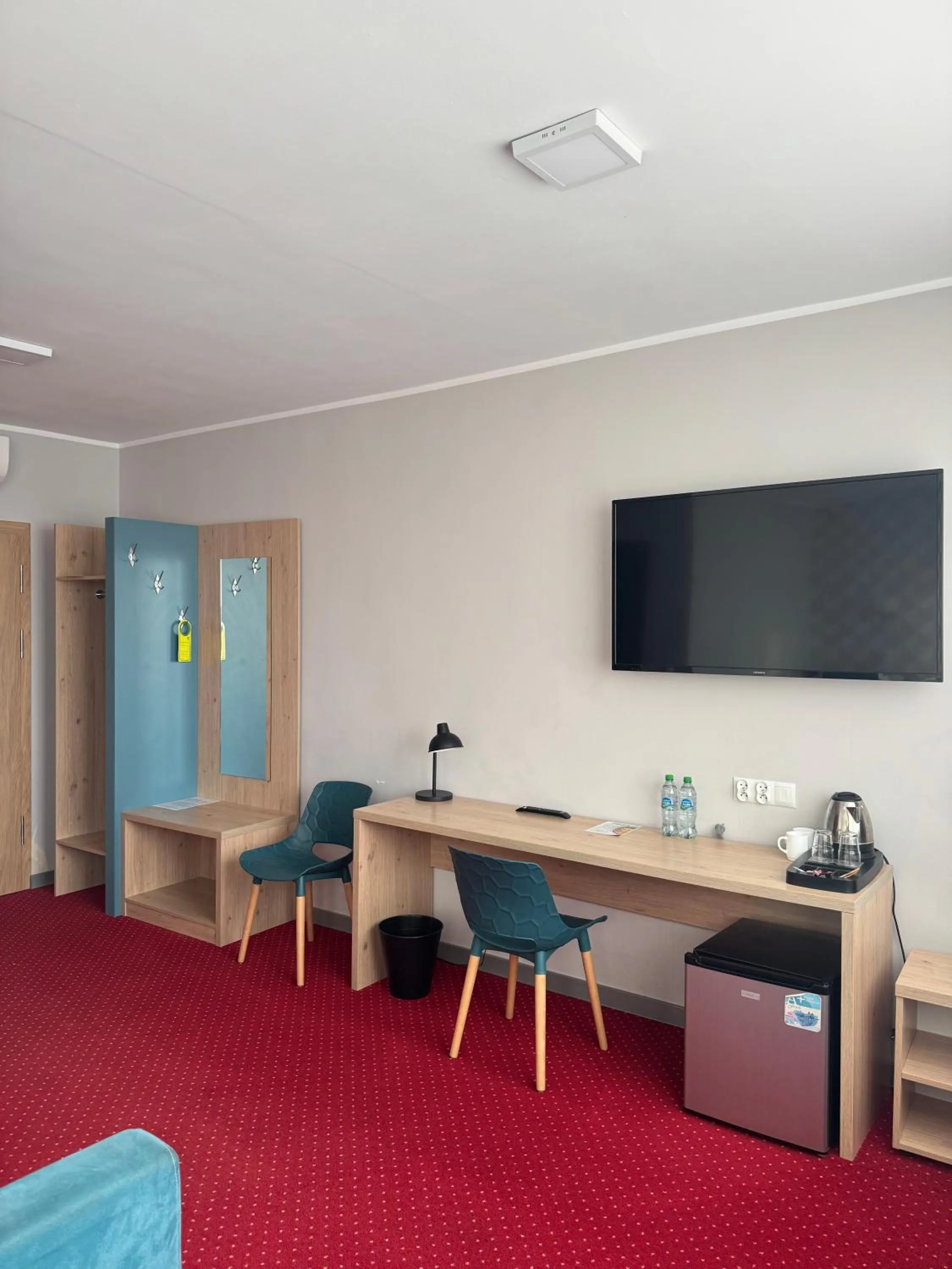 TV and multimedia in Carina Hotel