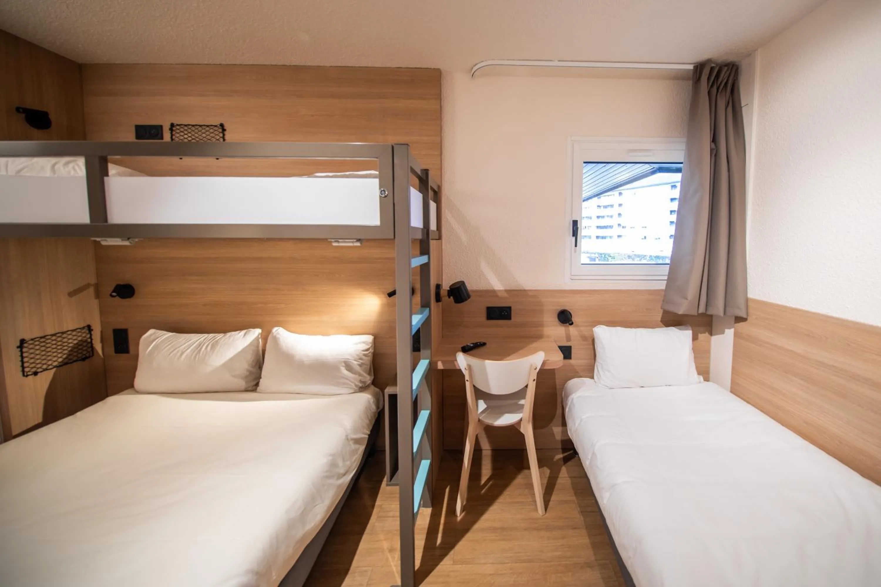 Photo of the whole room, Bed in Premiere Classe Annecy Cran-Gevrier RÉNOVÉ EN 2025