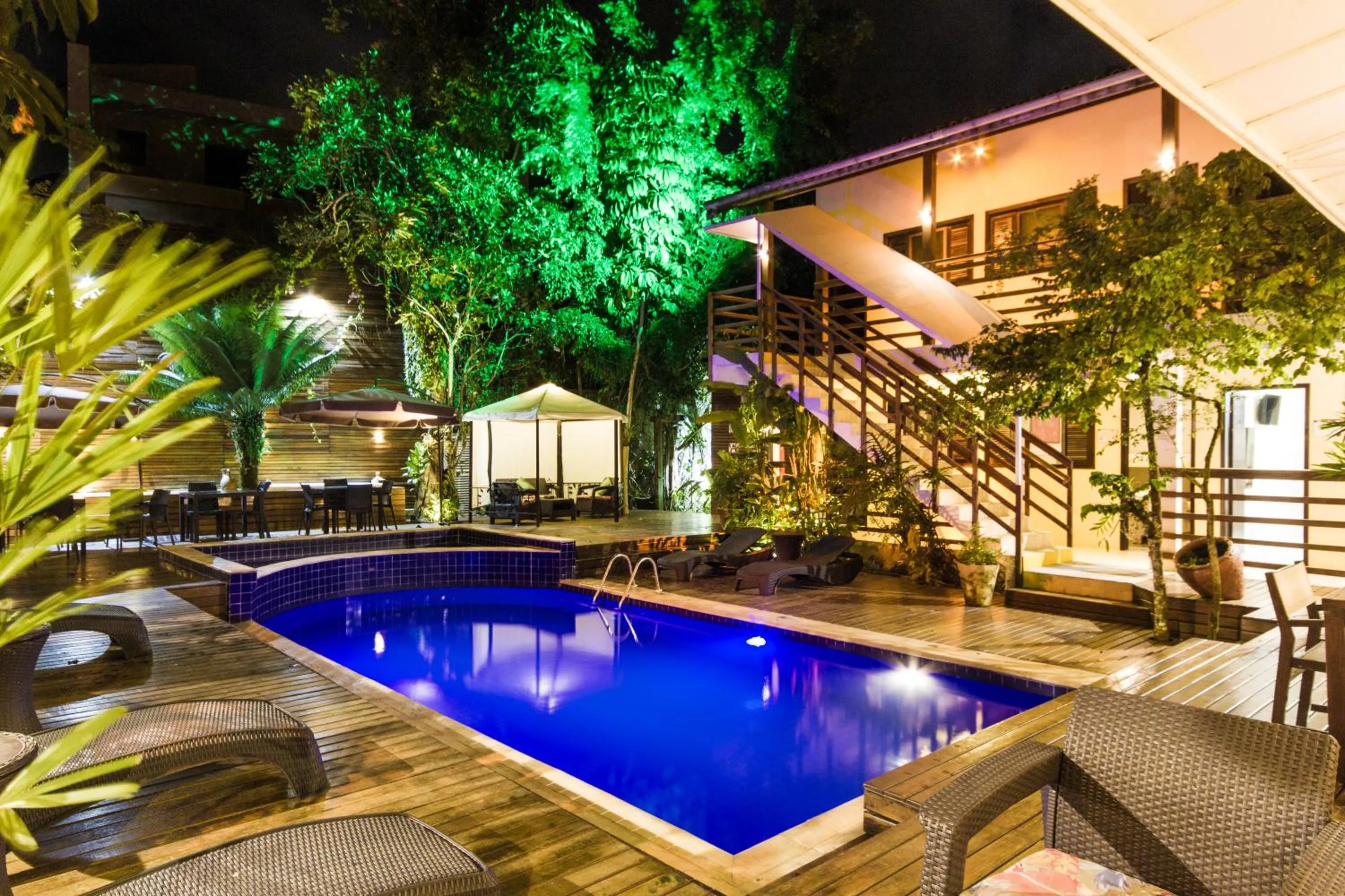 Swimming pool in Flat Vila Morena a pousada da sua família