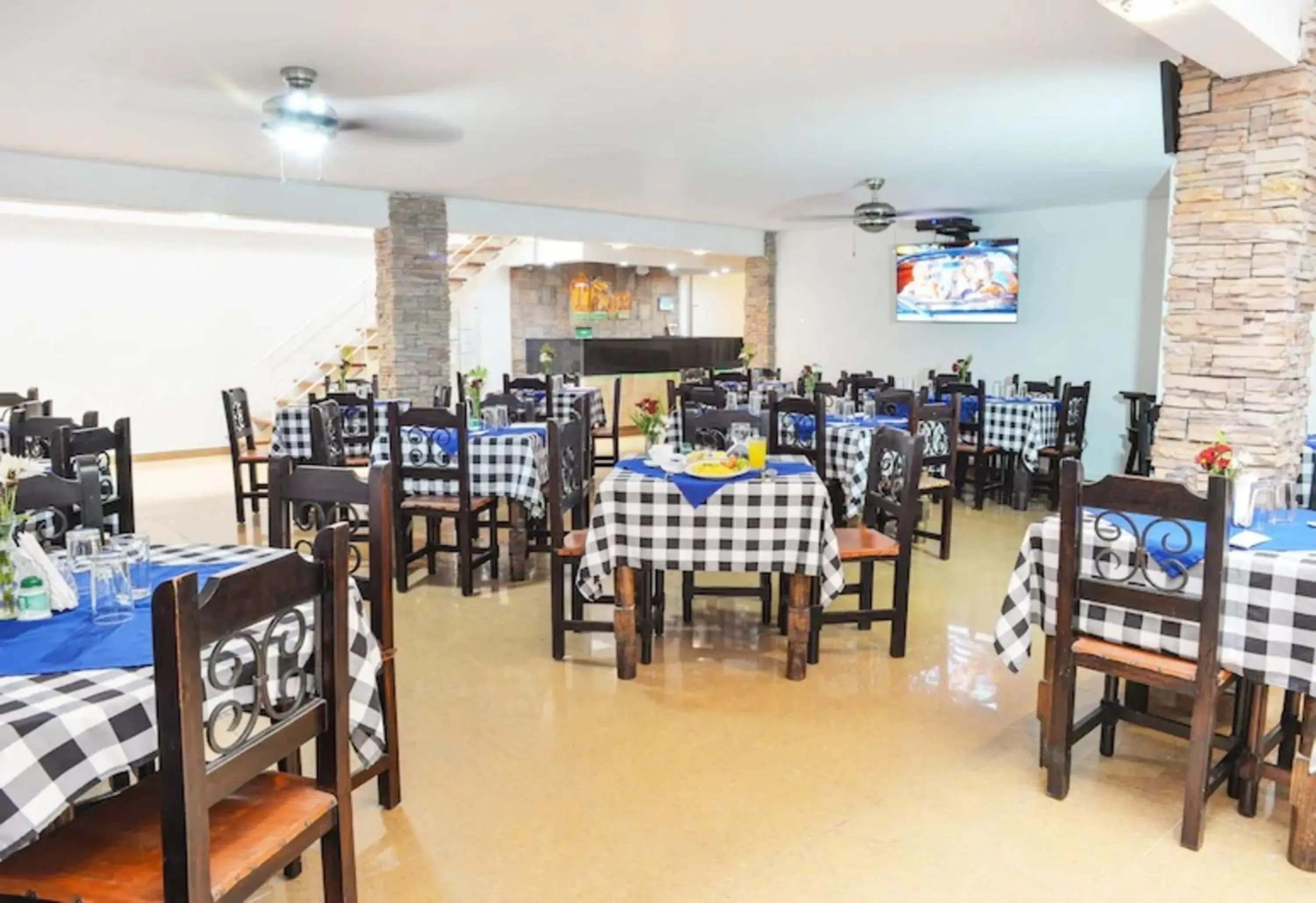 Restaurant/places to eat in Hotel Thama Restaurant/places to eat in Hotel Thama