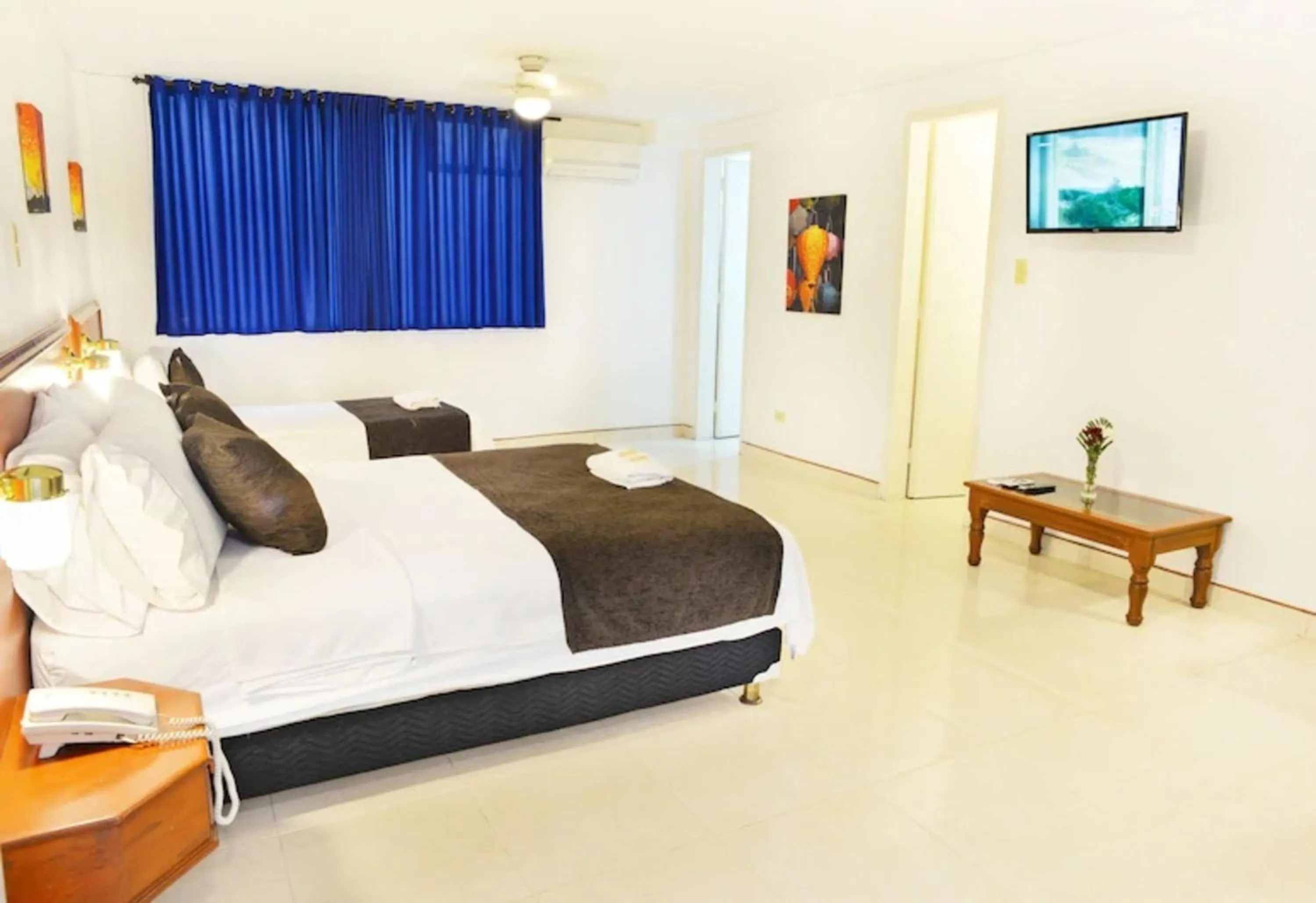 Bedroom, Bed in Hotel Thama