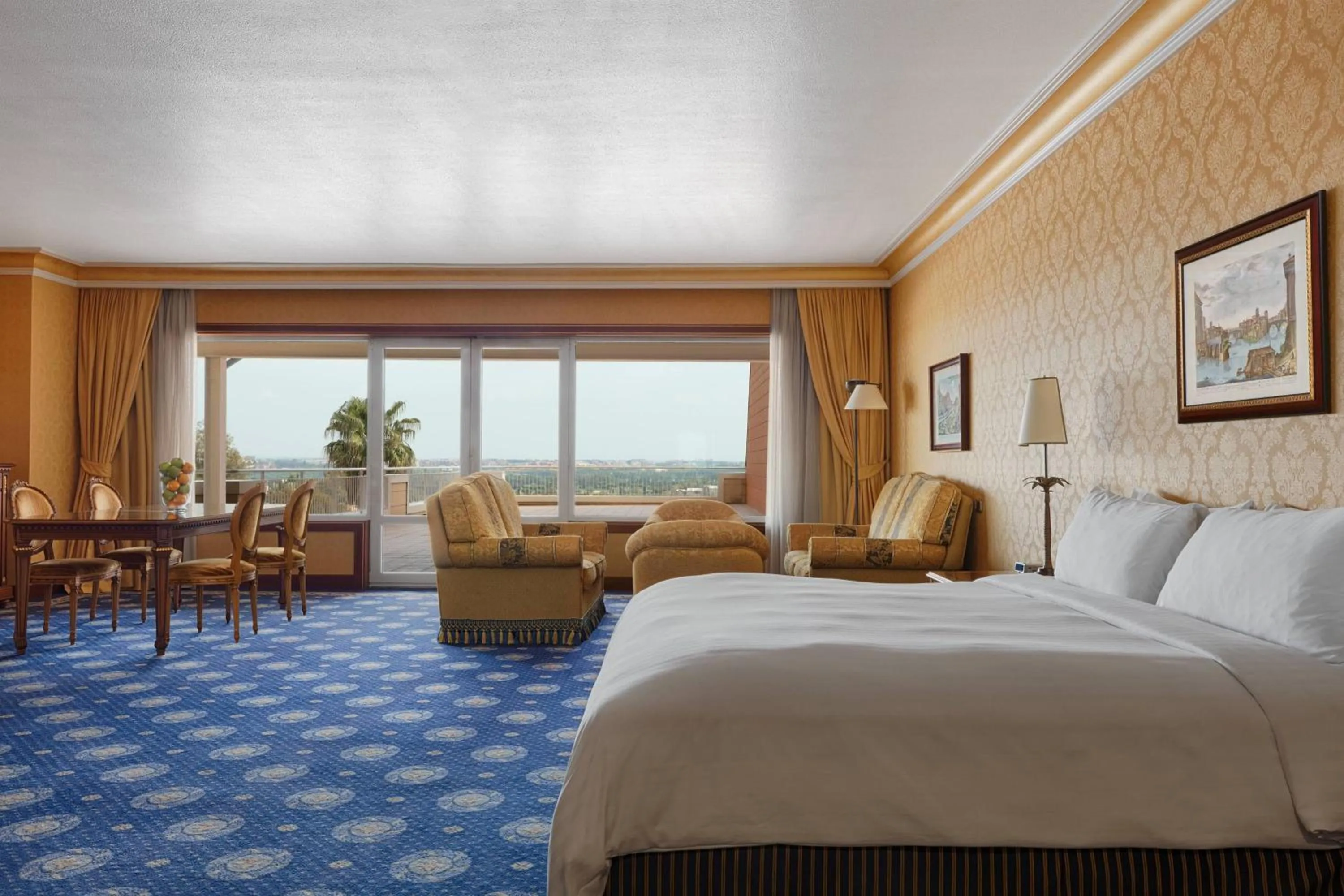 Bedroom, Bed in Rome Marriott Park Hotel