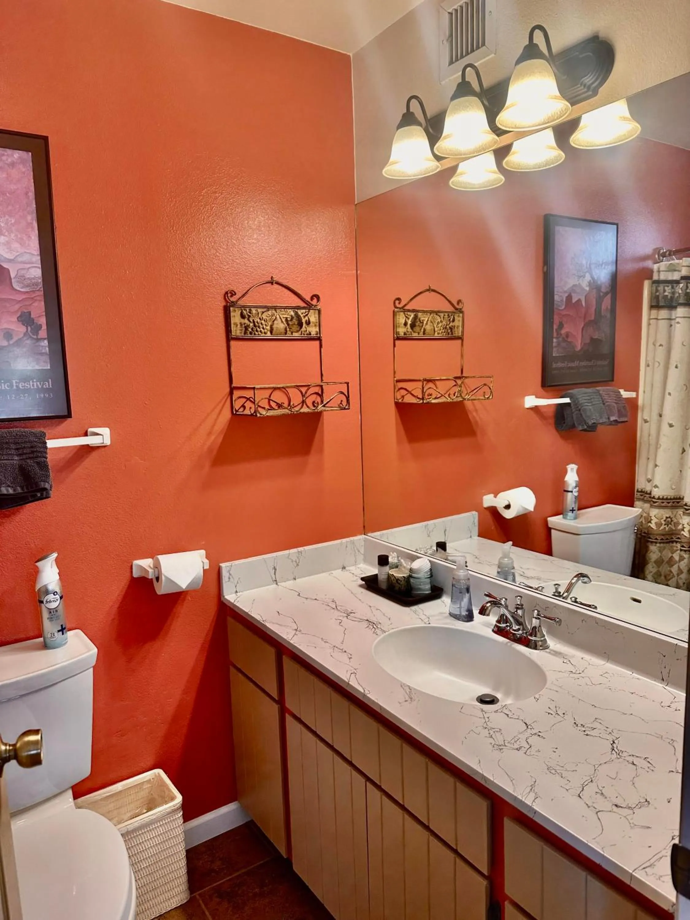 Bathroom in Cozy Cactus Inn