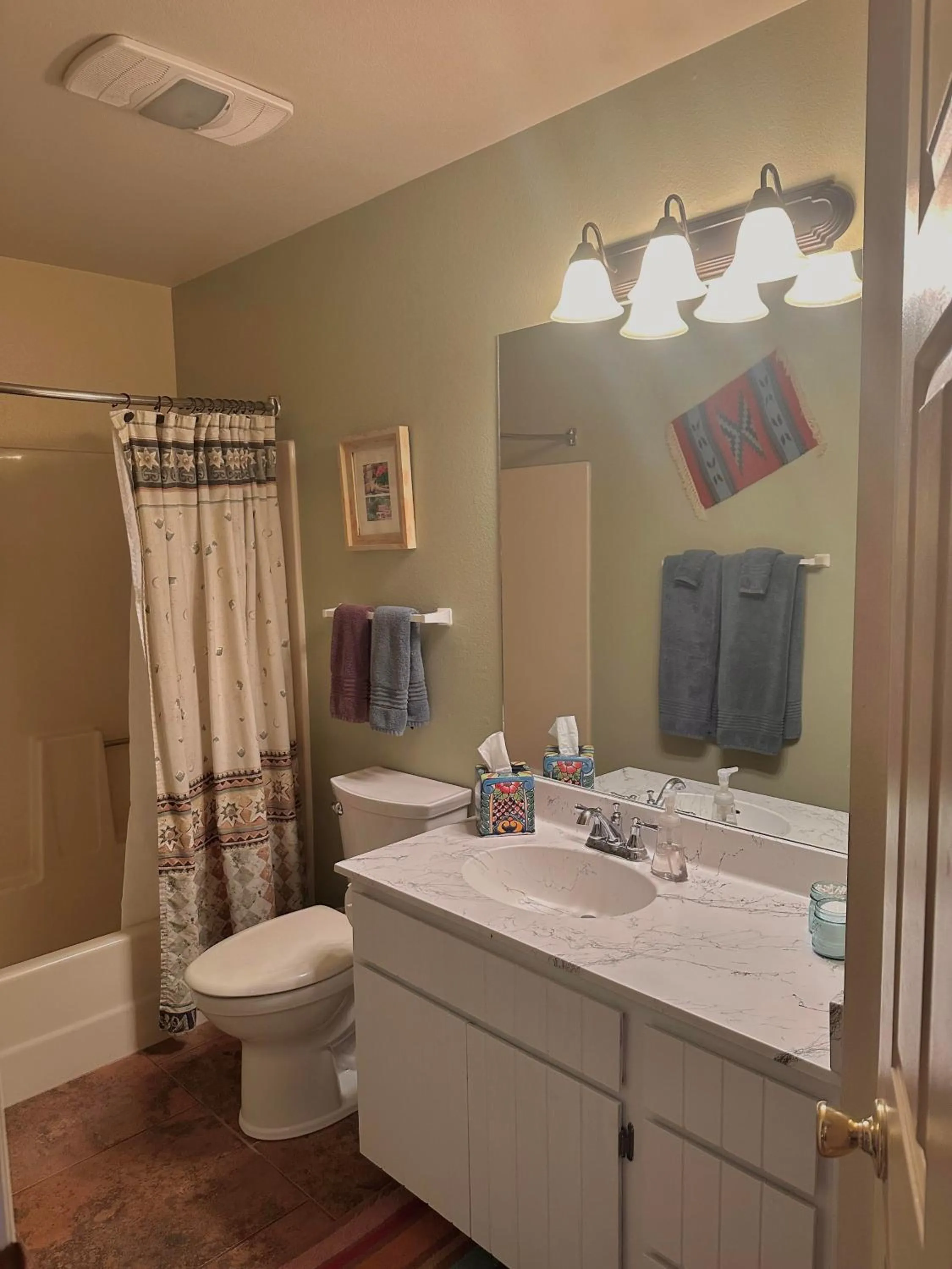 Bathroom in Cozy Cactus Inn