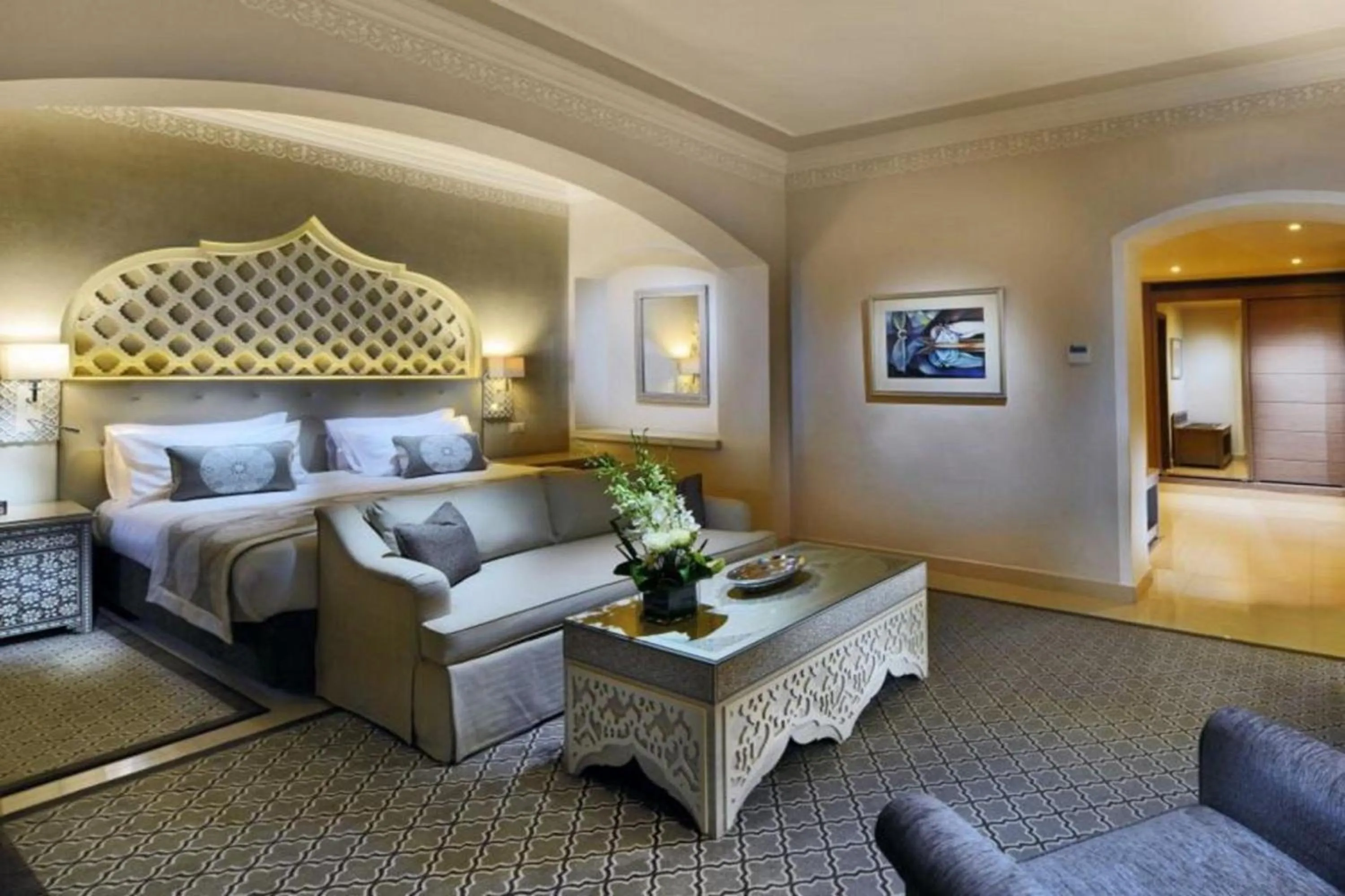 Bedroom, Bed in Steigenberger Alcazar