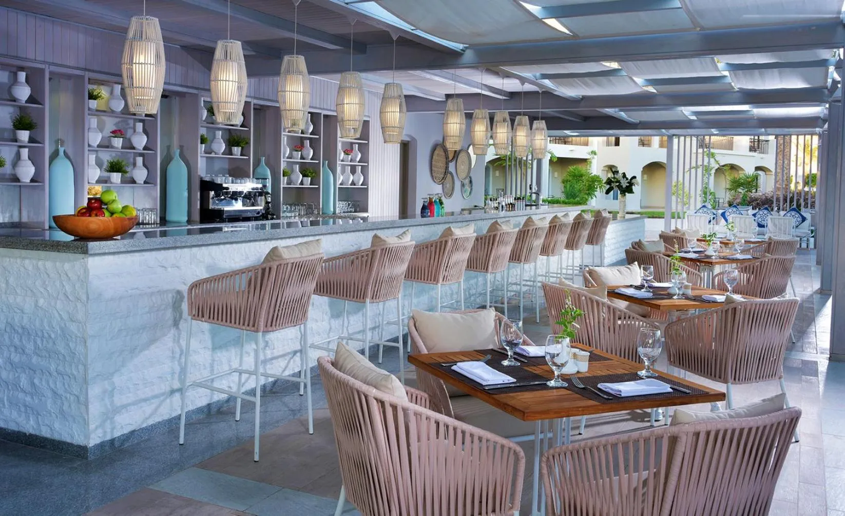 Restaurant/places to eat in Steigenberger Alcazar