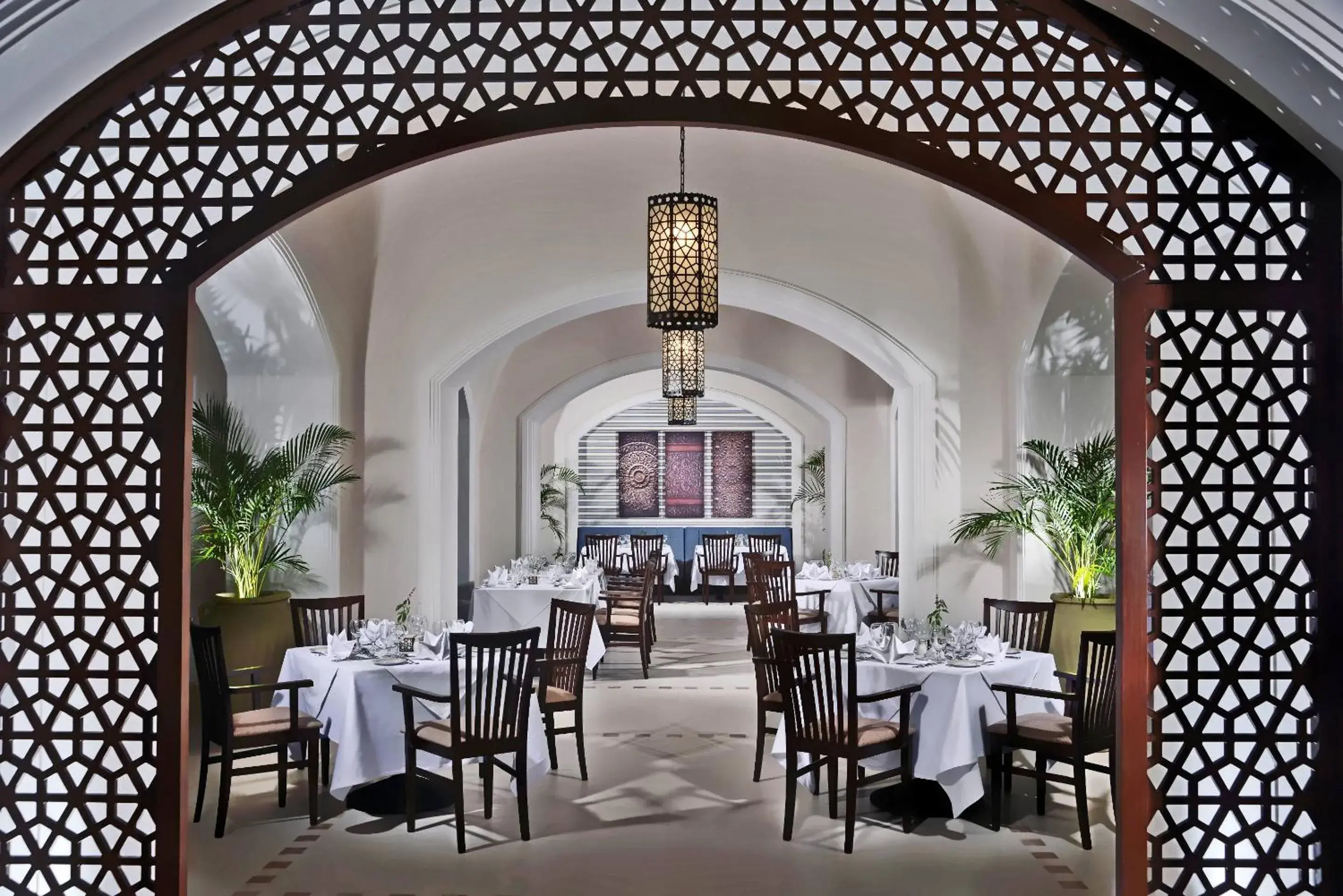 Restaurant/places to eat in Steigenberger Alcazar Restaurant/places to eat in Steigenberger Alcazar
