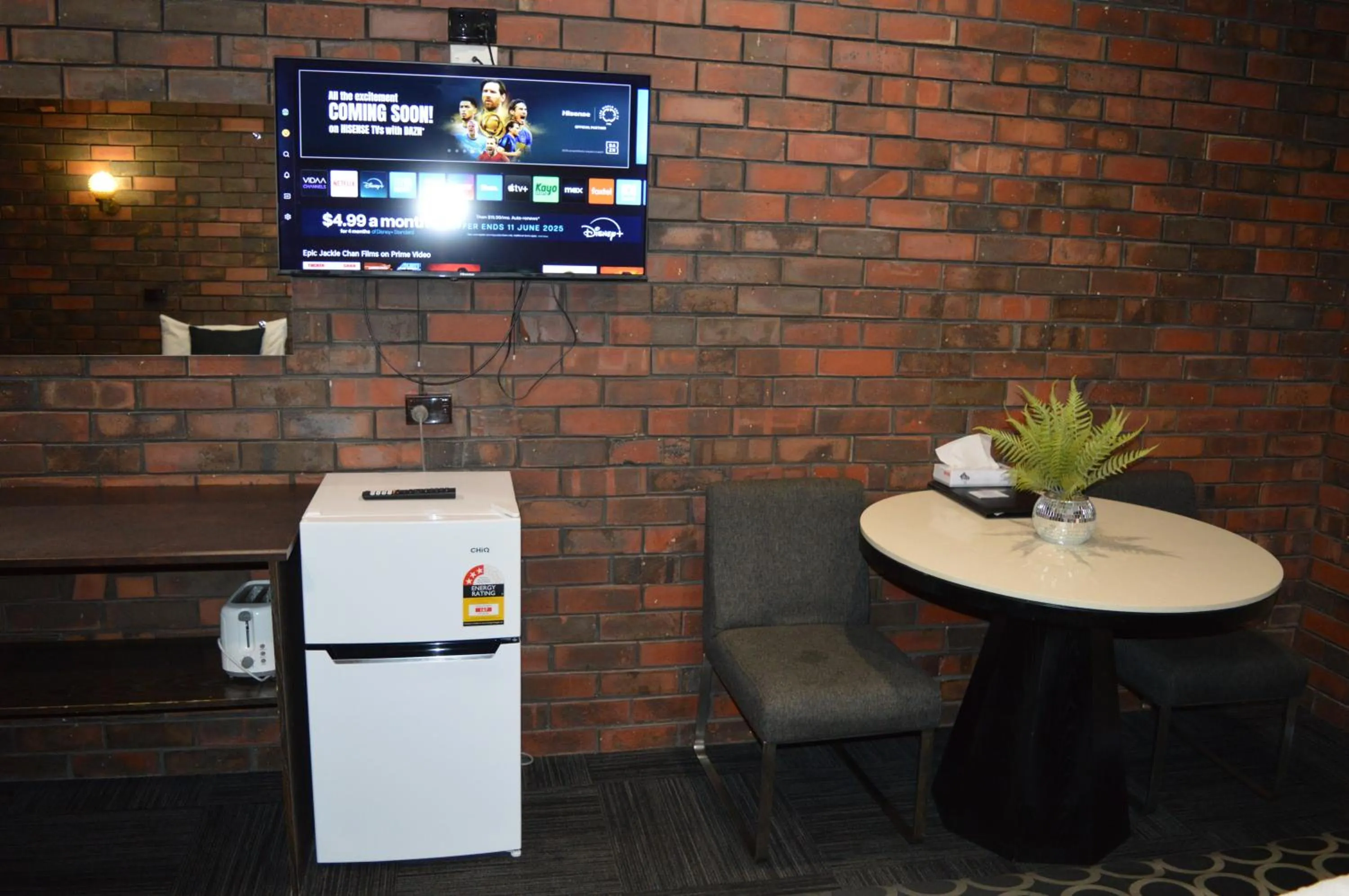 Living room in Two Rivers Motel