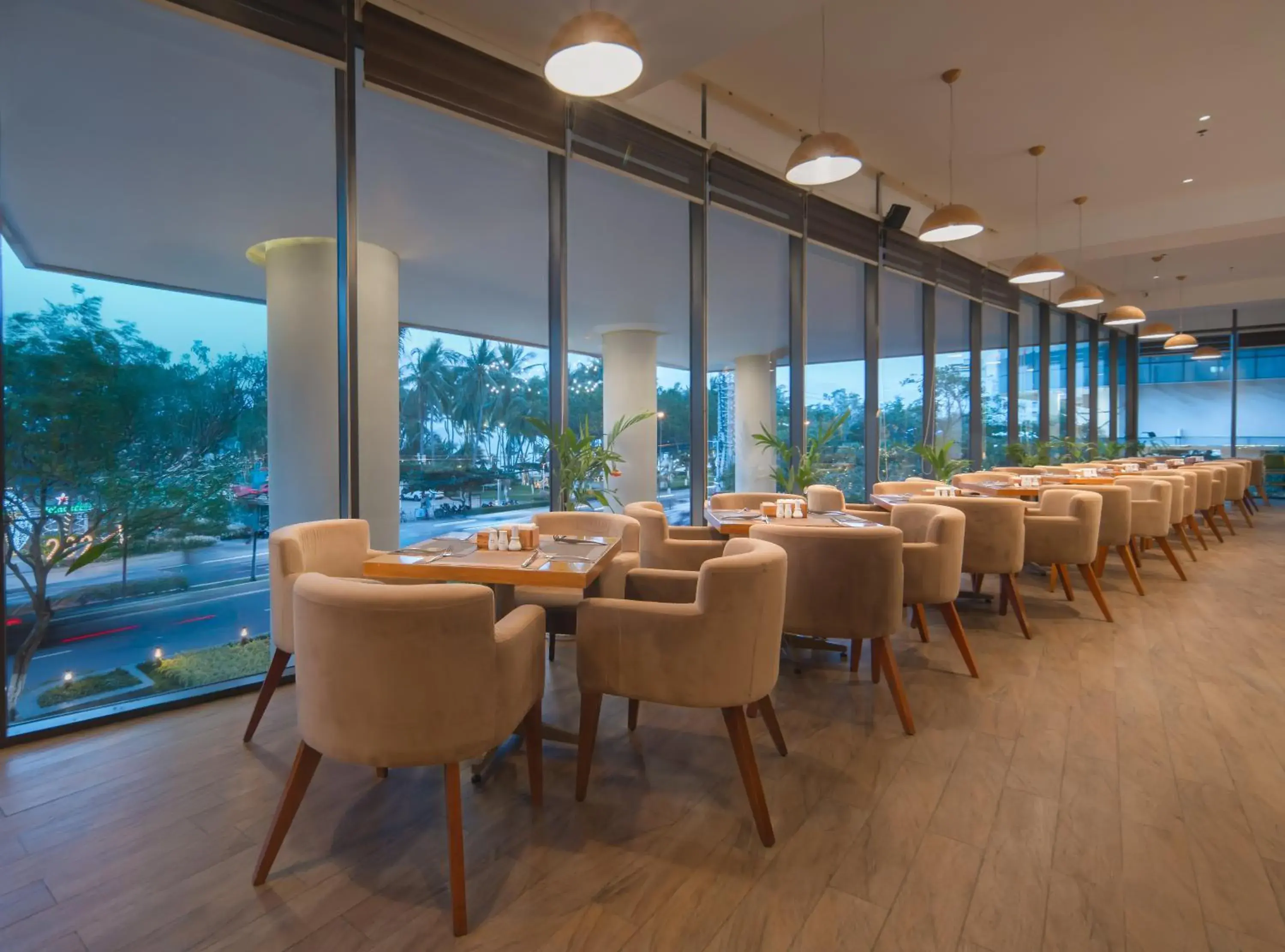 Restaurant/places to eat in Starcity Hotel & Condotel Beachfront Nha Trang Restaurant/places to eat in Starcity Hotel & Condotel Beachfront Nha Trang