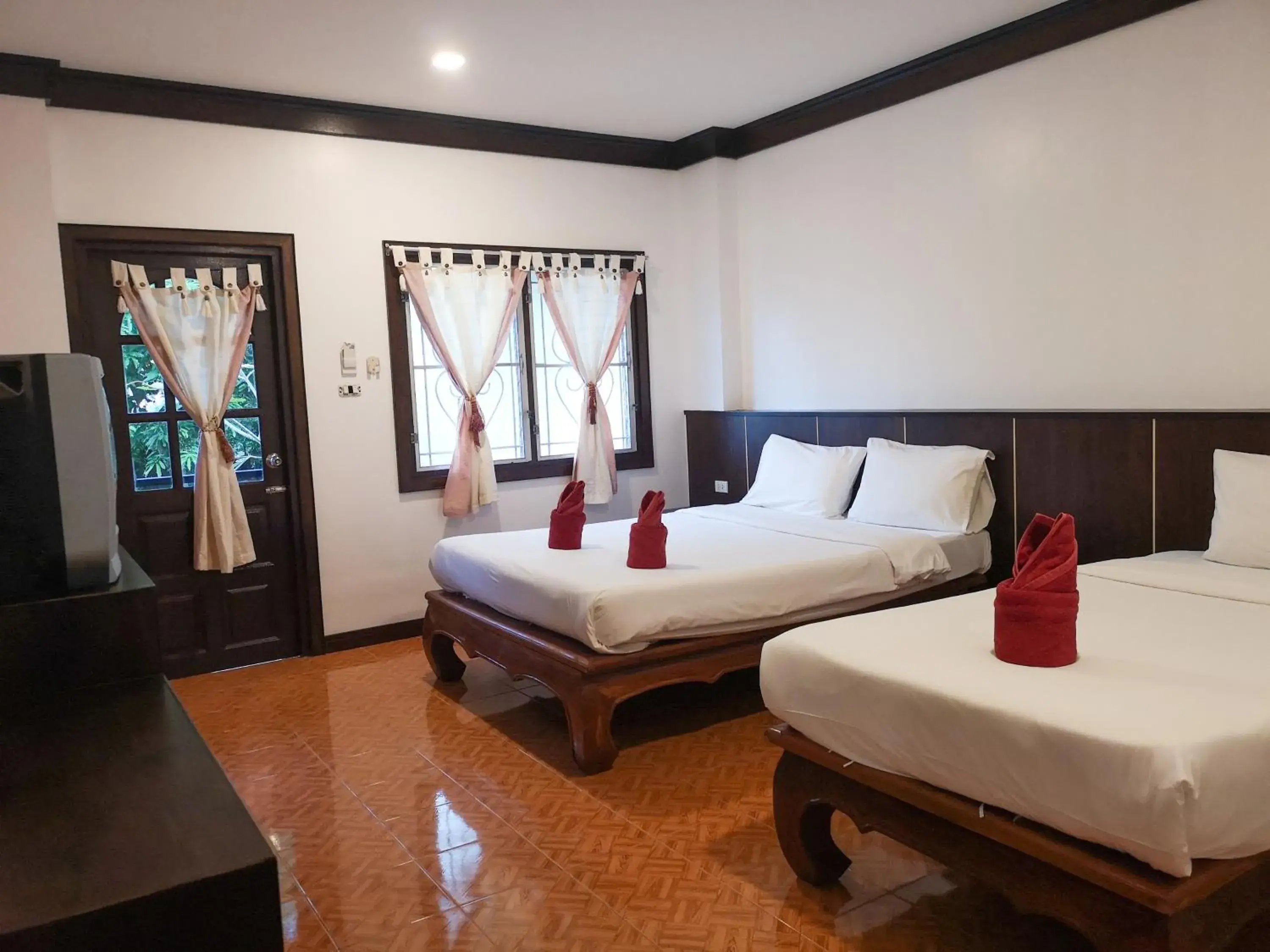 Bed in Lanta Sea House