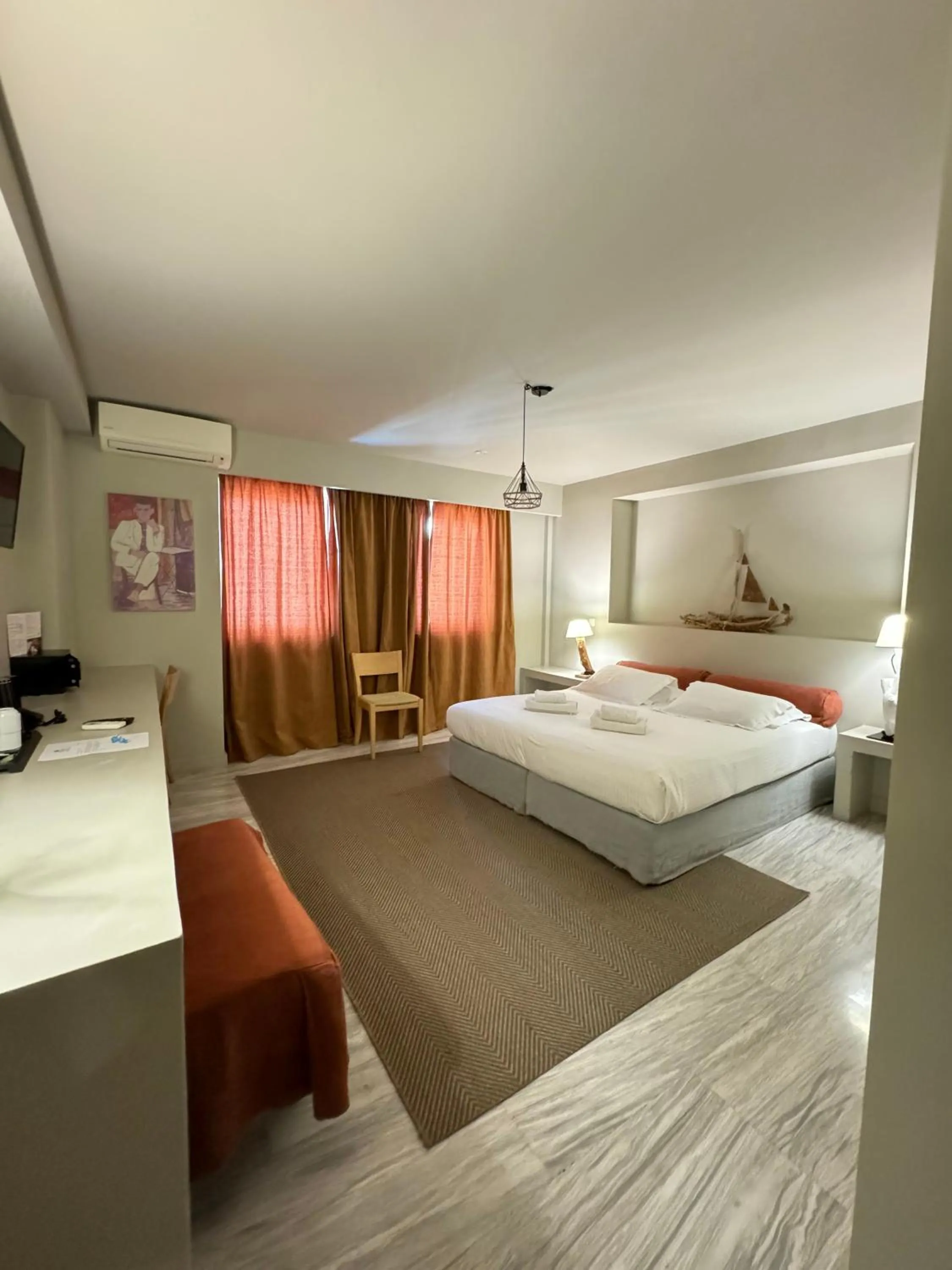 Bedroom, Bed in Lotus Center